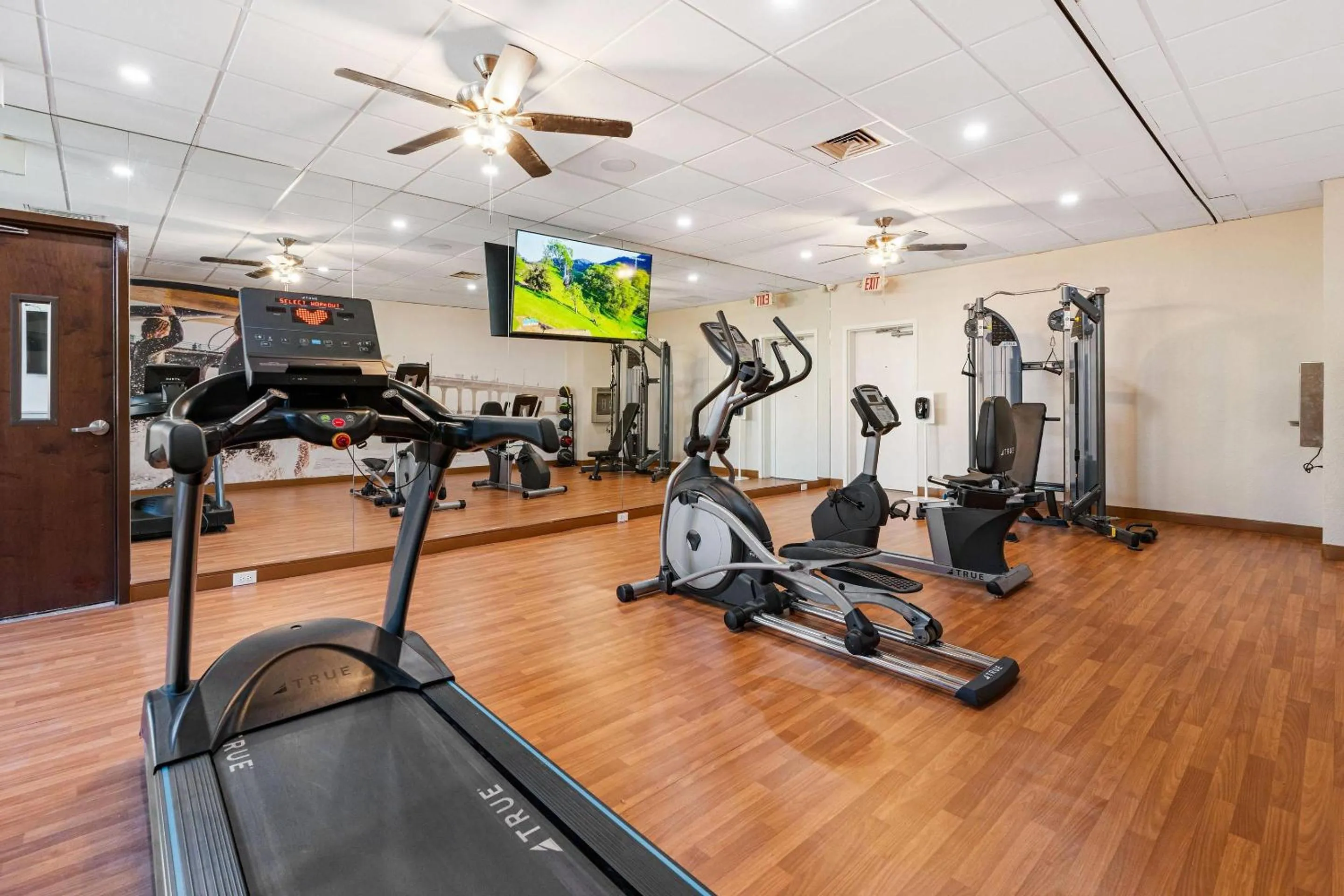 Fitness centre/facilities in Clarion Pointe Galveston - Beachfront