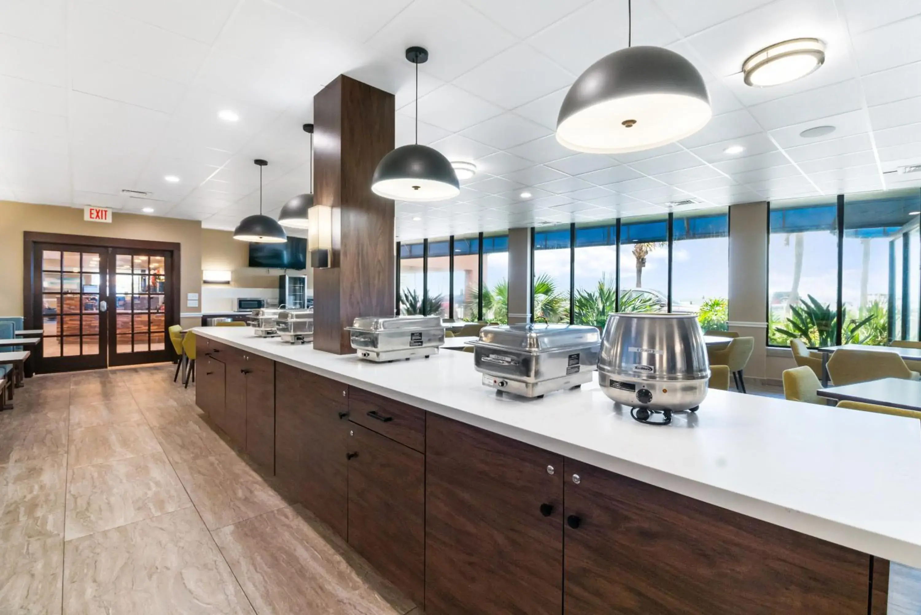 Breakfast in Beachfront Palms Hotel Galveston Breakfast in Beachfront Palms Hotel Galveston