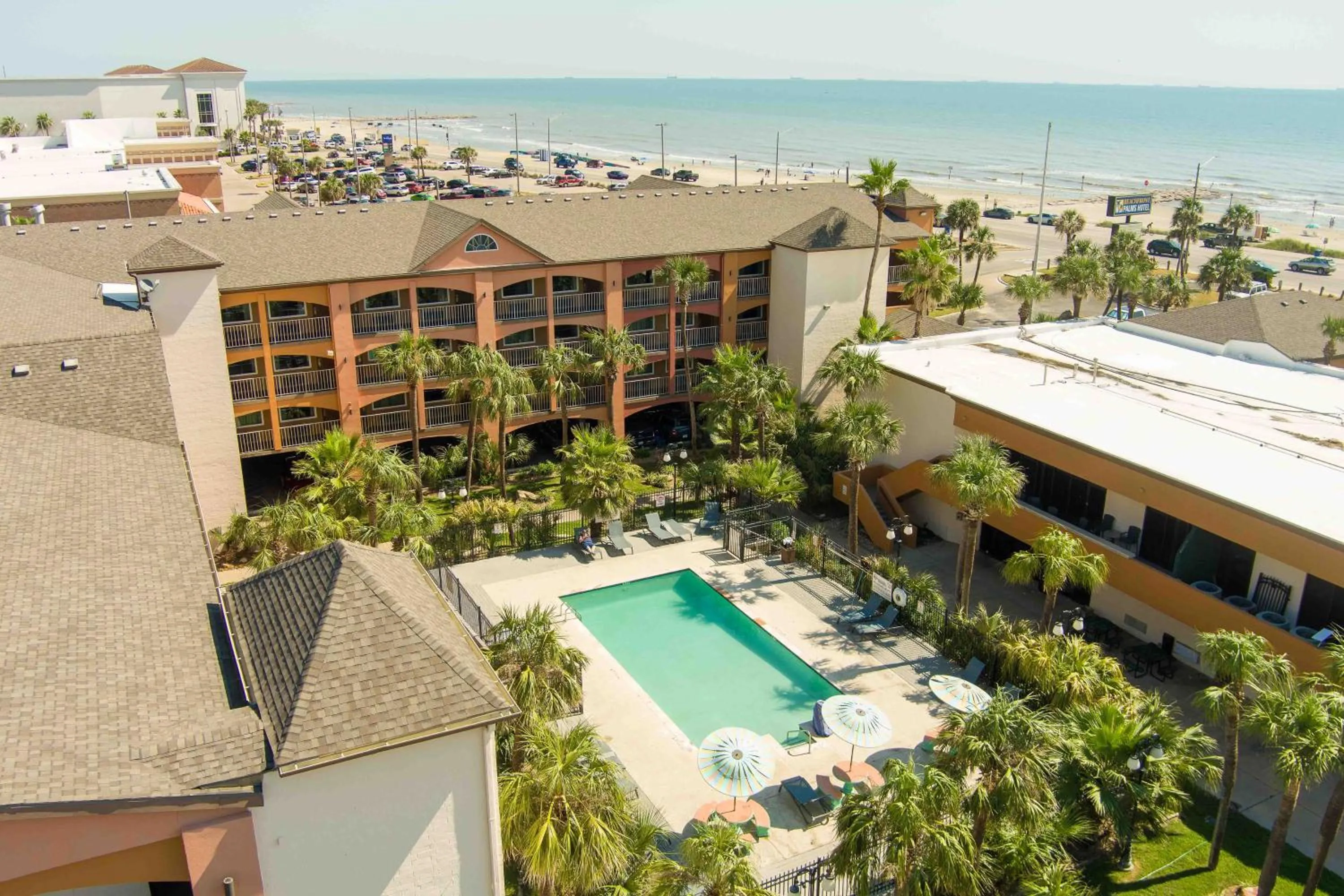 Pool view in Beachfront Palms Hotel Galveston