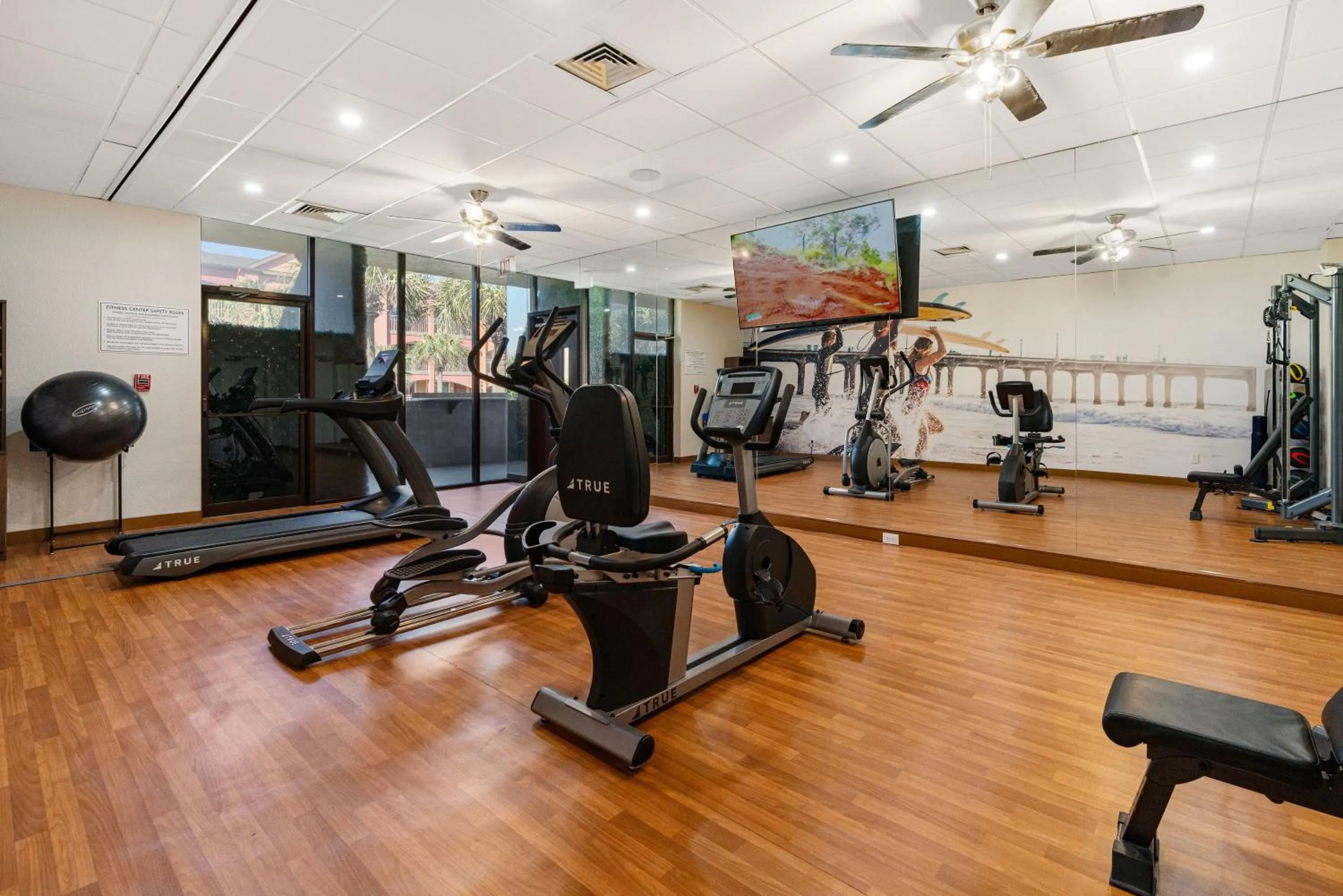 Fitness centre/facilities in Clarion Pointe Galveston - Beachfront