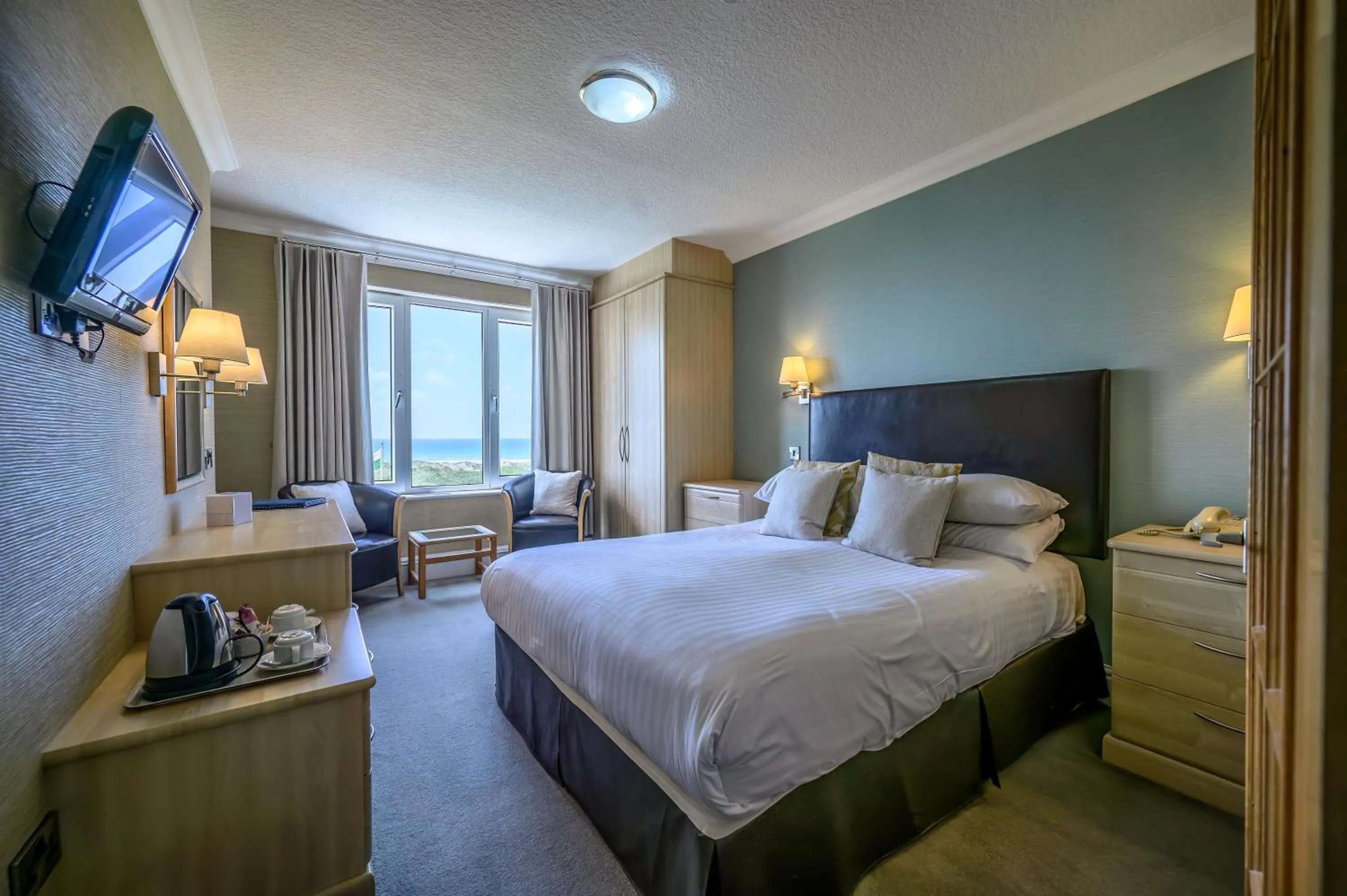 Family Room with Balcony in Trefeddian Hotel