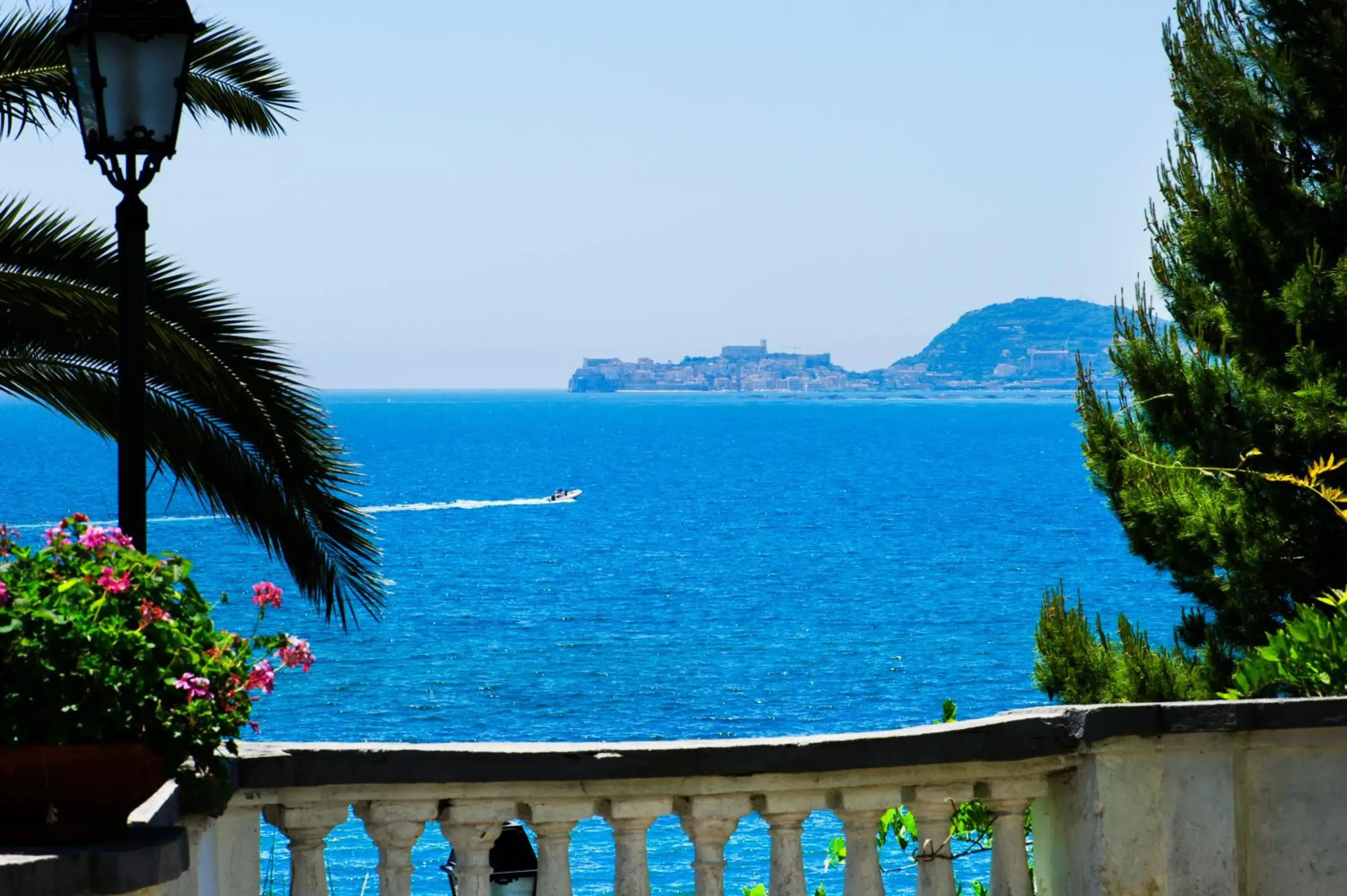Sea view in Grande Albergo Miramare Sea view in Grande Albergo Miramare