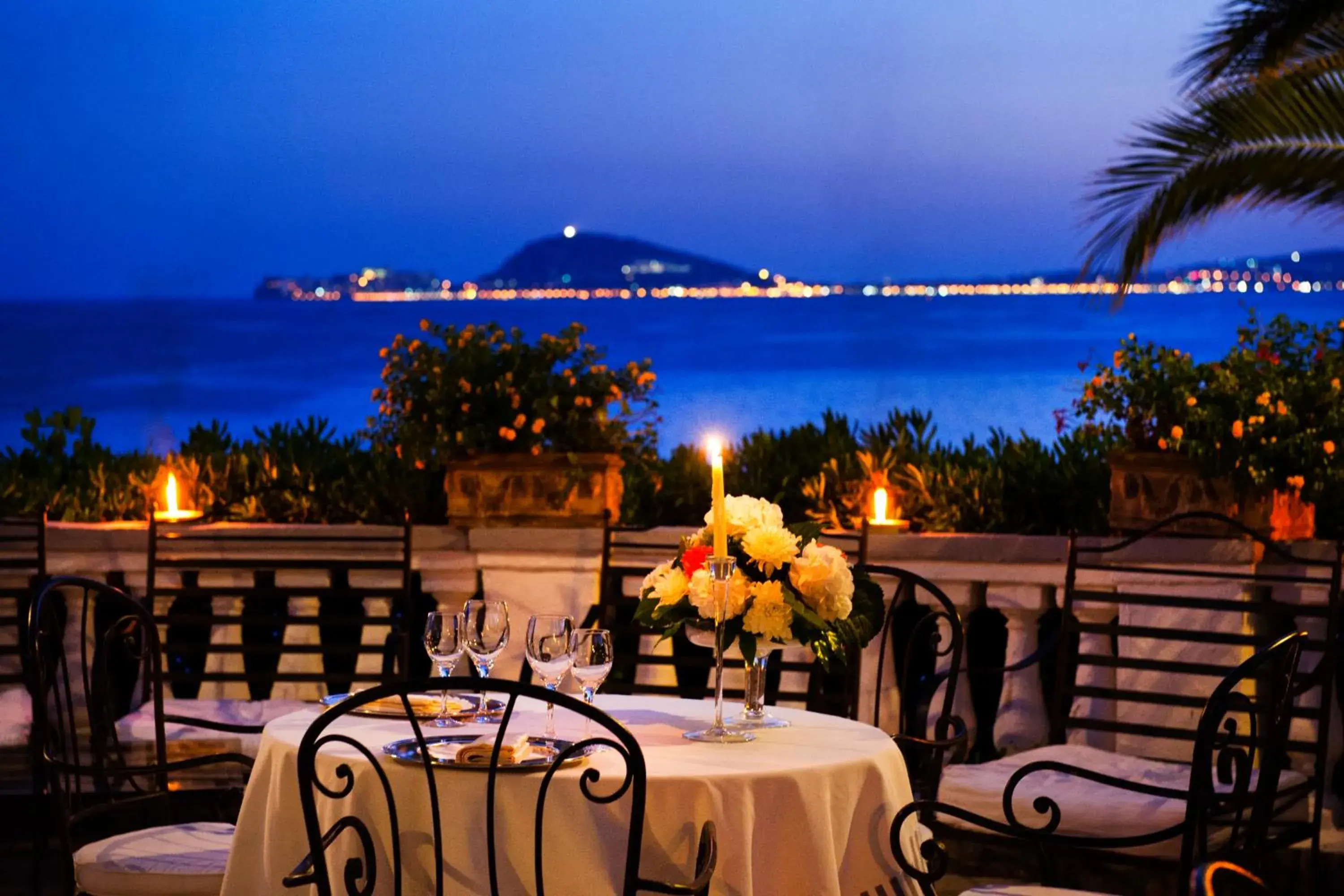 Restaurant/places to eat in Grande Albergo Miramare Restaurant/places to eat in Grande Albergo Miramare
