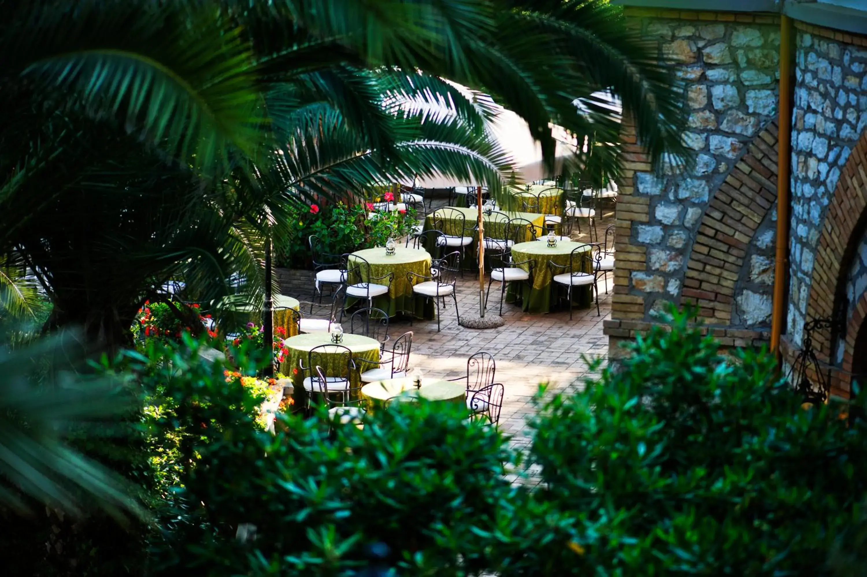 Restaurant/places to eat in Grande Albergo Miramare Restaurant/places to eat in Grande Albergo Miramare