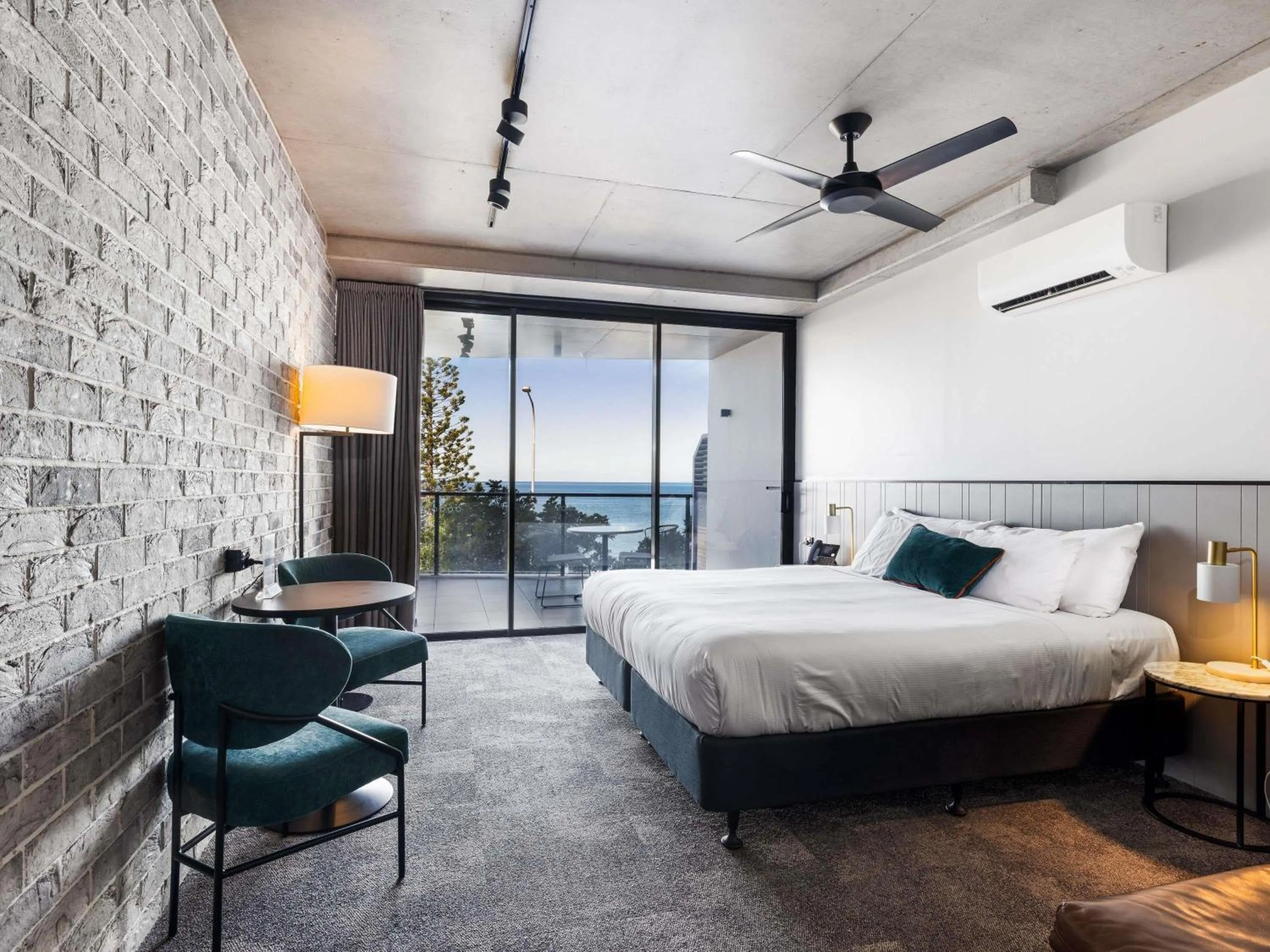 Bedroom, Bed in The Sebel Brisbane Margate Beach