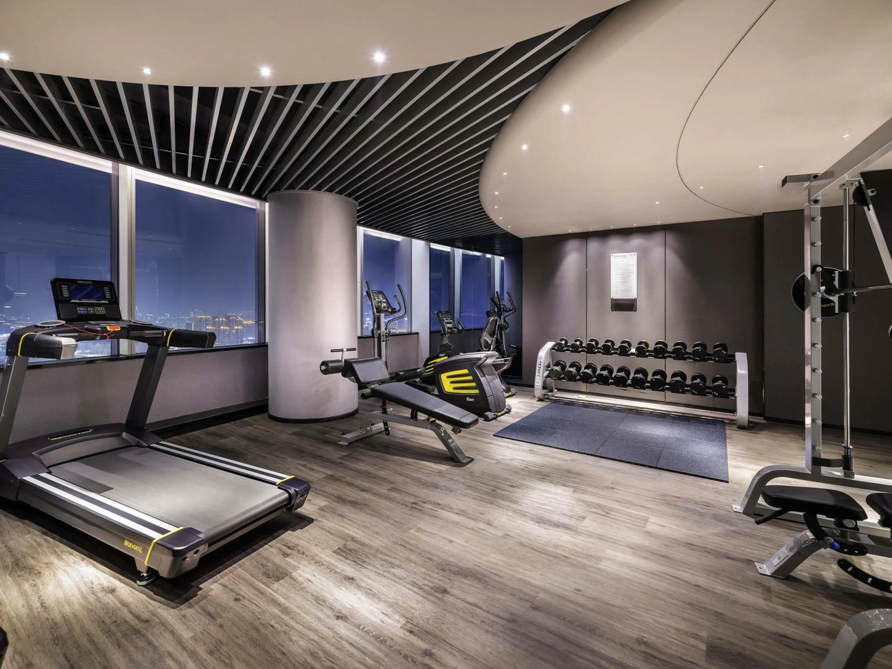 Fitness centre/facilities in Mercure Hangzhou Qianjiang