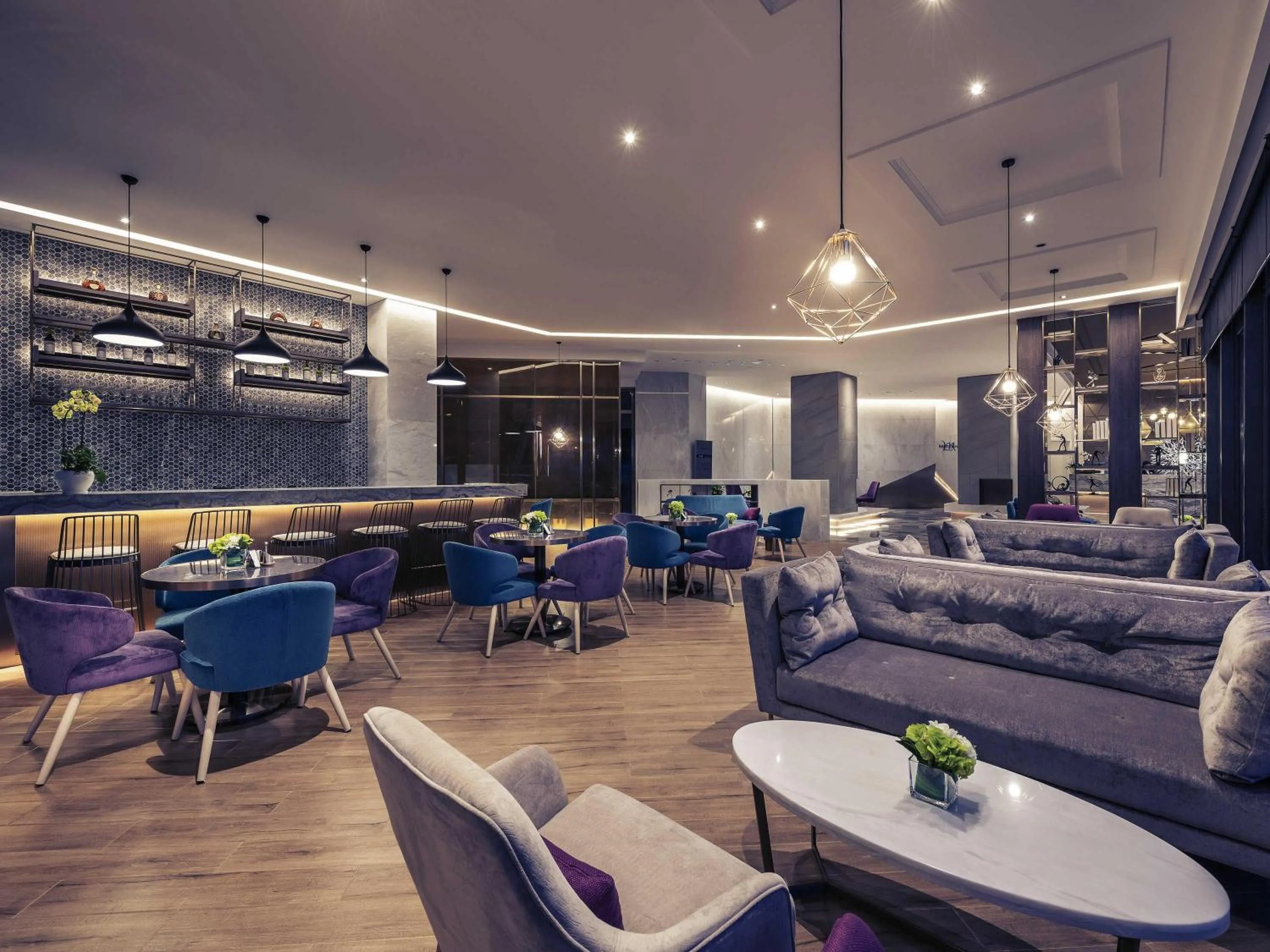 Lounge or bar in Mercure Shanghai NECC