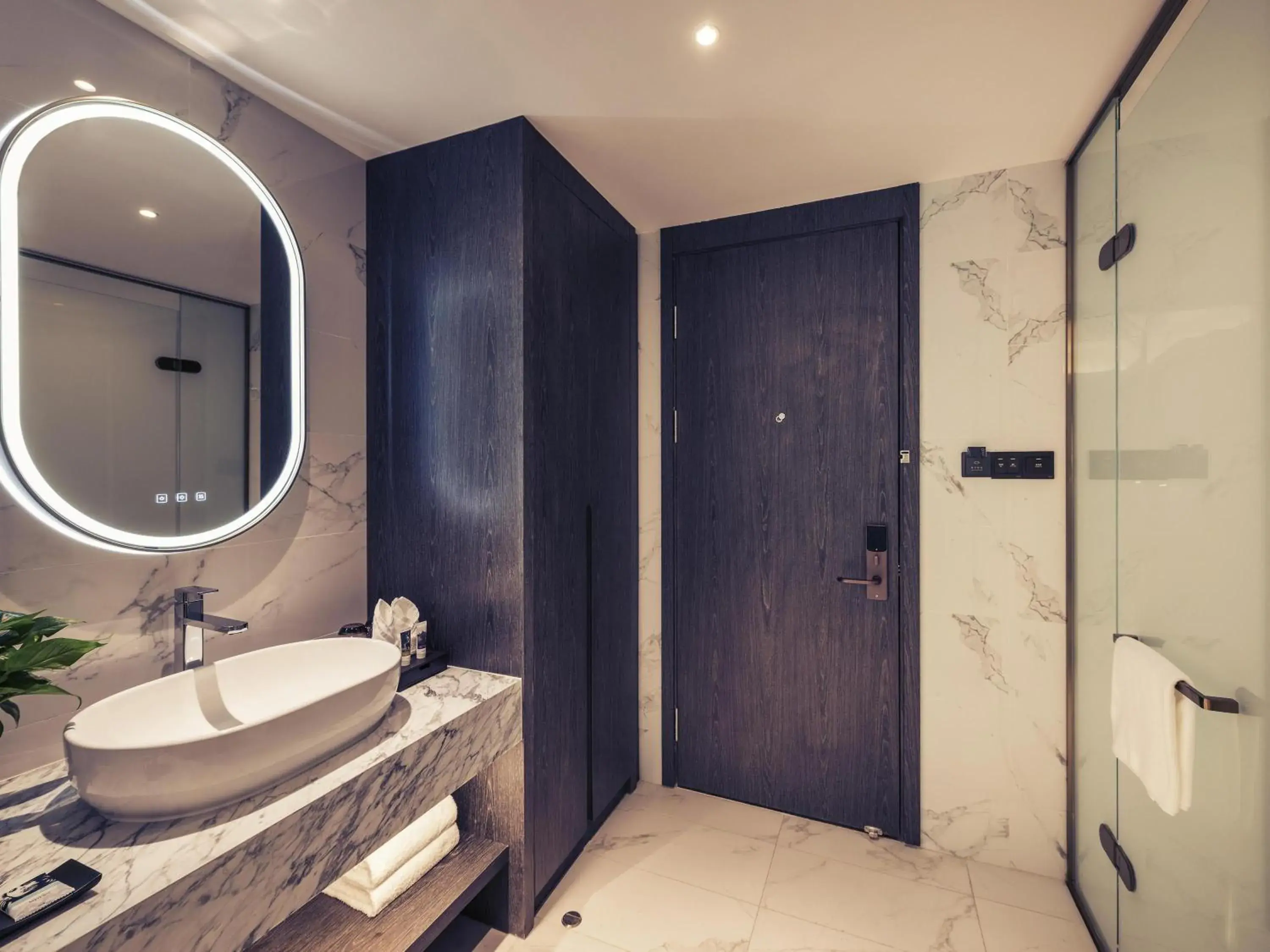 Bedroom in Mercure Shanghai NECC Bedroom in Mercure Shanghai NECC