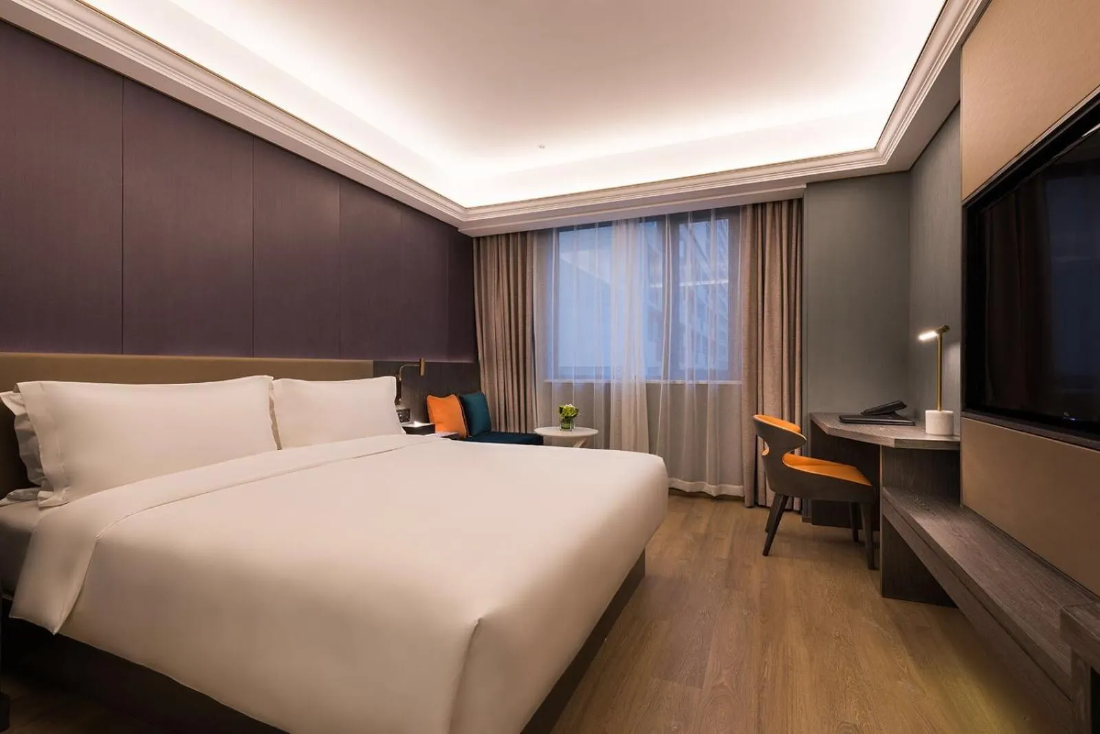 Bedroom, Bed in Mercure Shanghai NECC