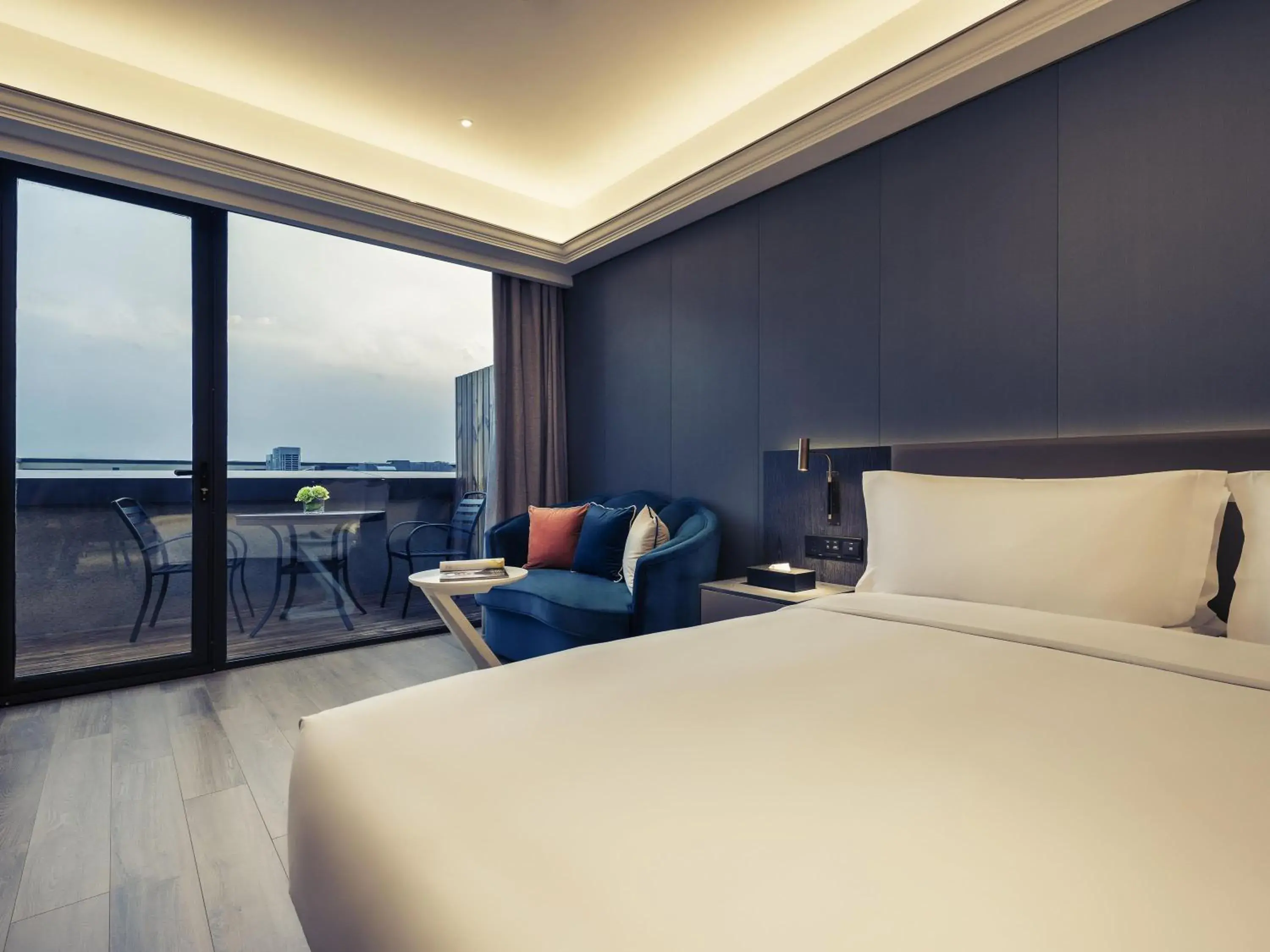 Bedroom, Bed in Mercure Shanghai NECC Bedroom, Bed in Mercure Shanghai NECC