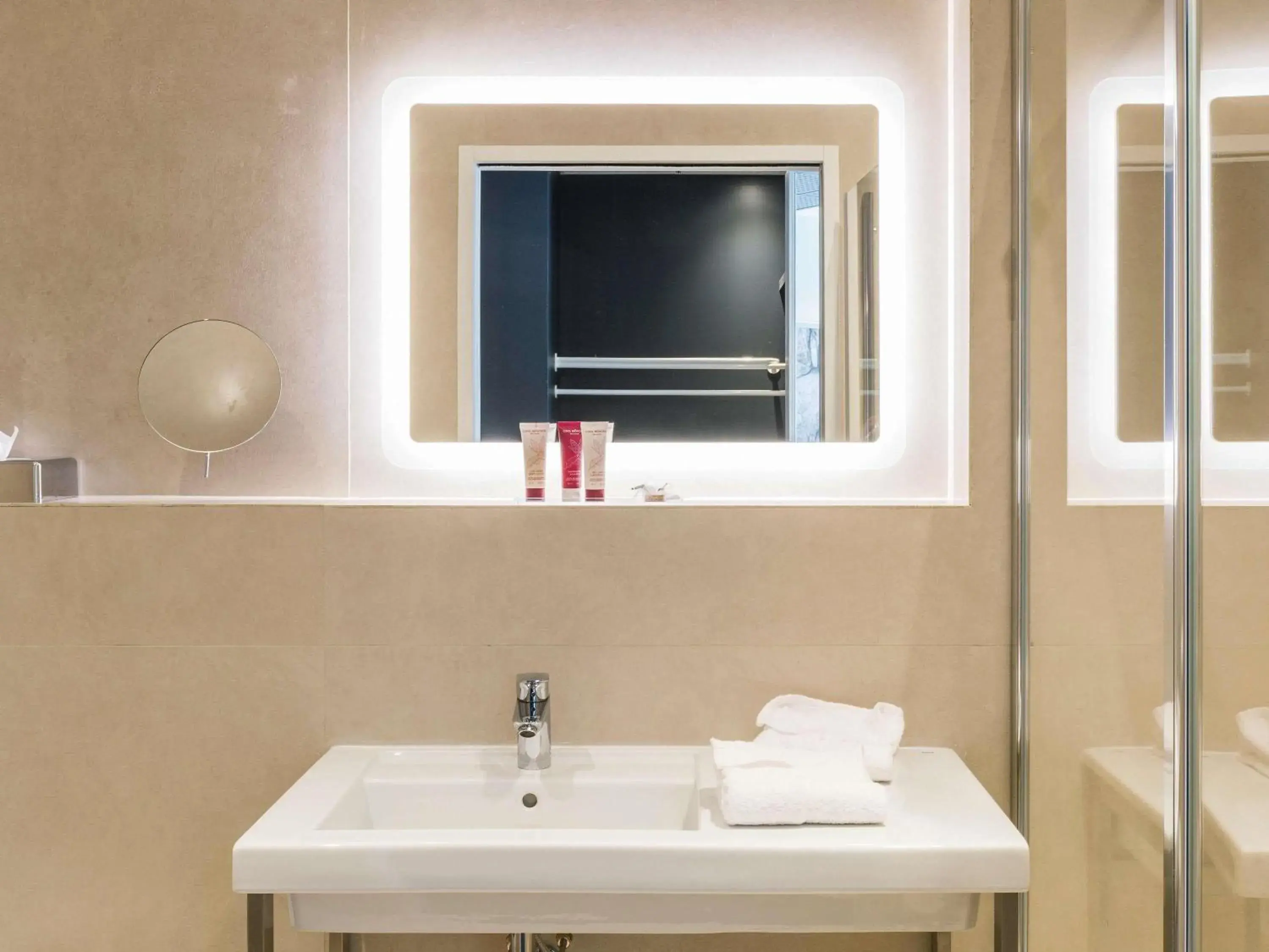 Privilege Double Room in Mercure Hotel & Spa Bastia Biguglia Privilege Double Room in Mercure Hotel & Spa Bastia Biguglia