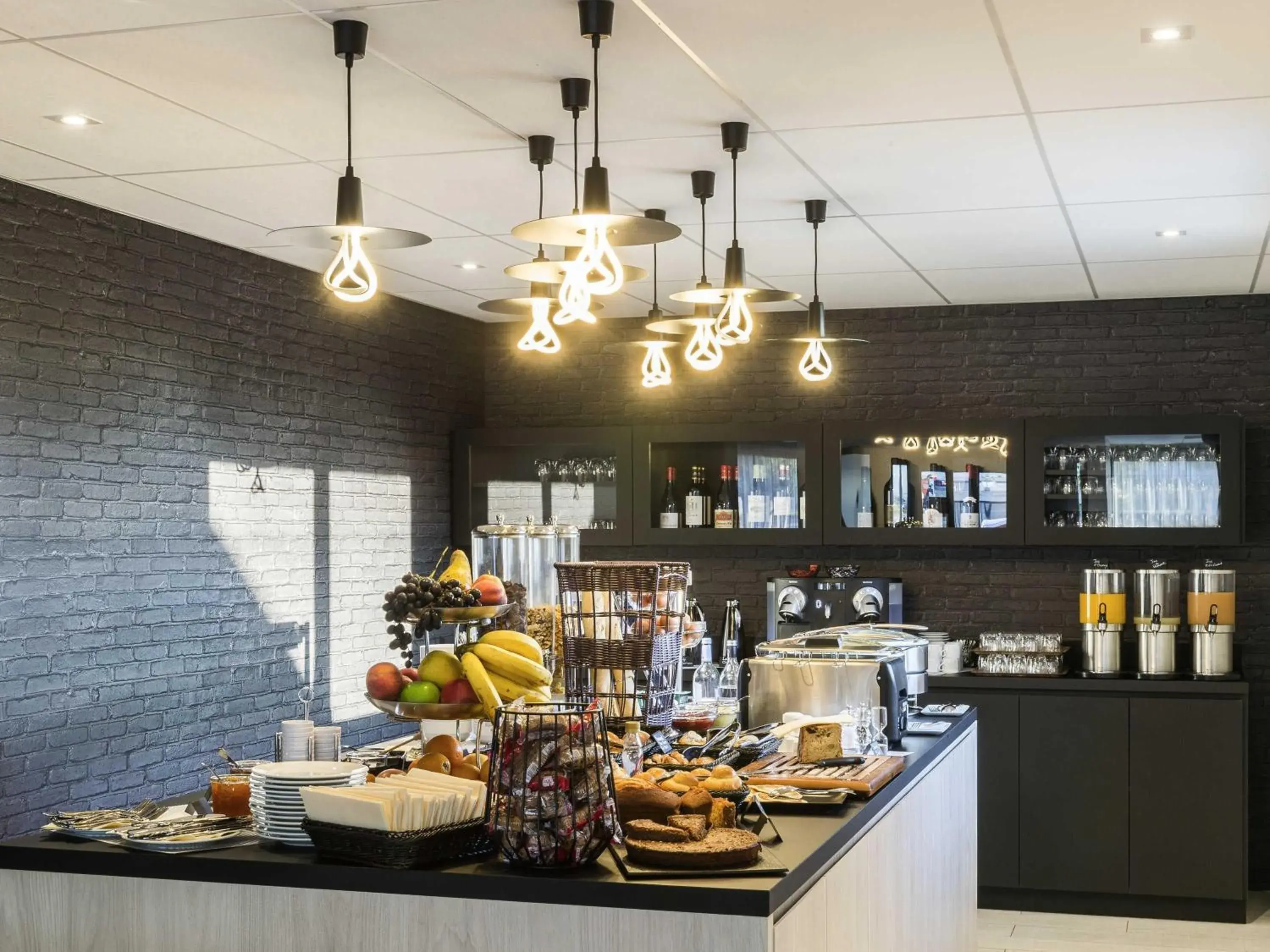 Breakfast in Mercure Hotel & Spa Bastia Biguglia Breakfast in Mercure Hotel & Spa Bastia Biguglia