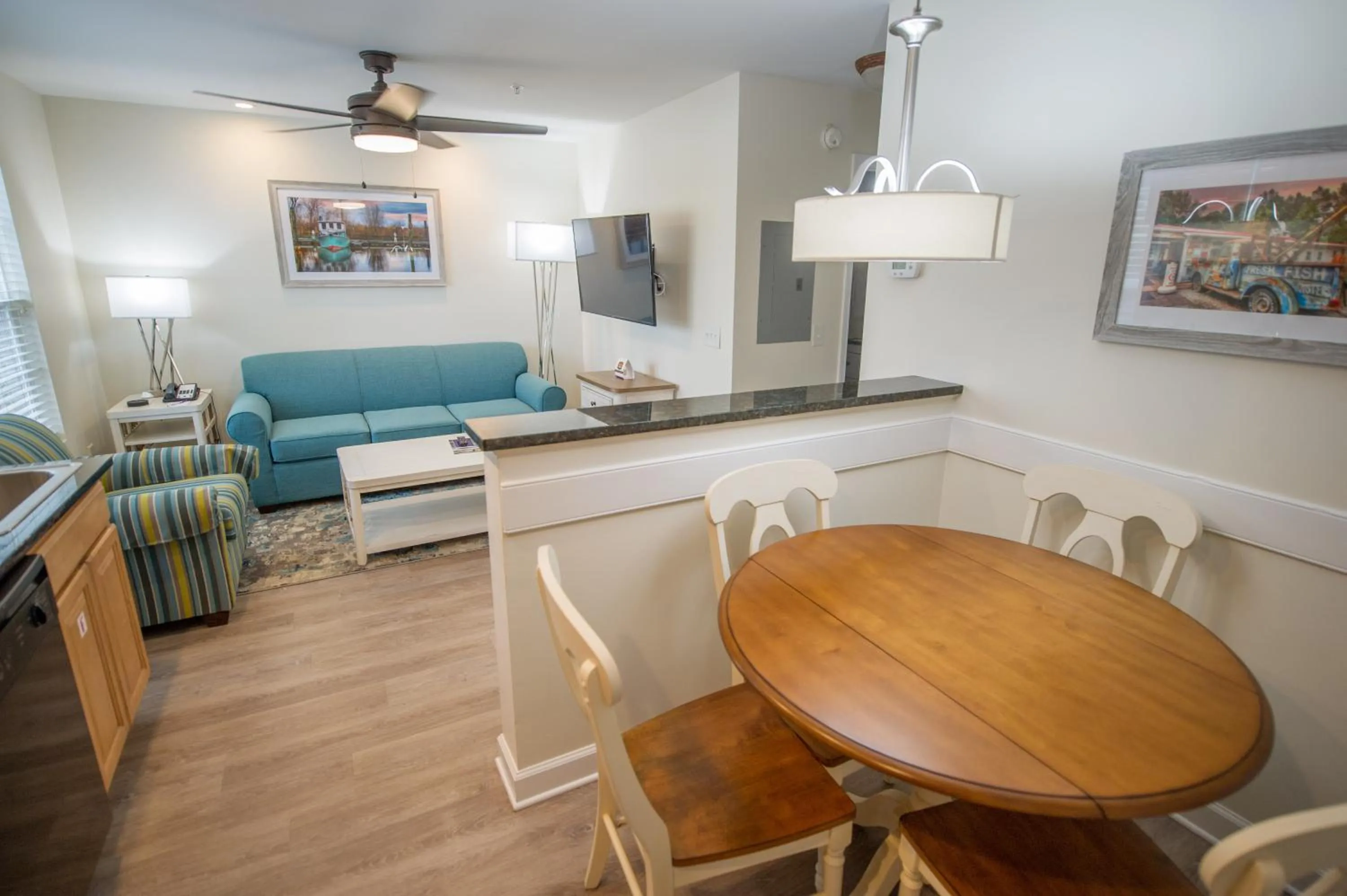 Living room, Dining Area in Ellington at Wachesaw Plantation East a Ramada by Wyndham