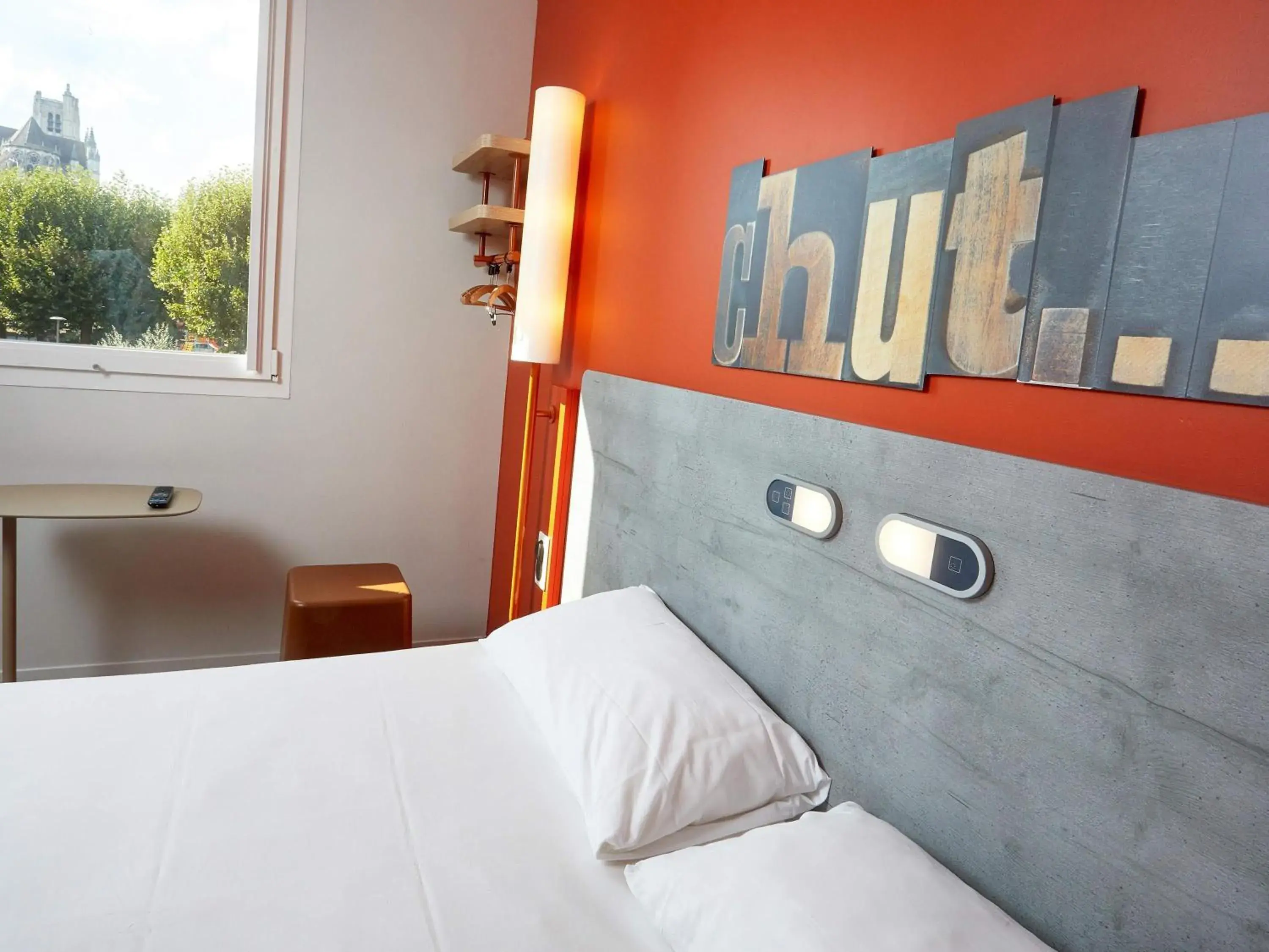 Bedroom, Bed in ibis budget Auxerre Centre Bedroom, Bed in ibis budget Auxerre Centre