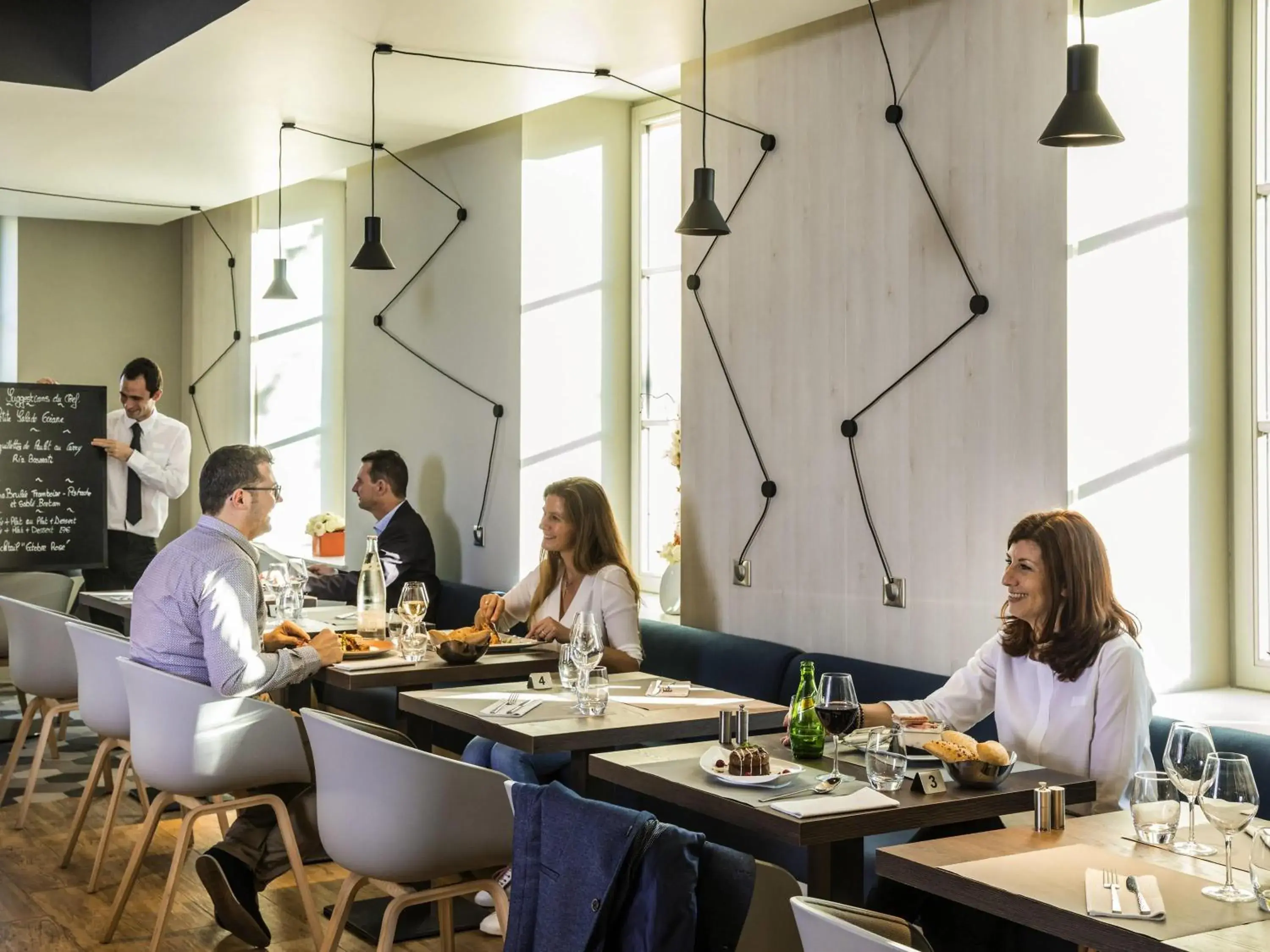 Restaurant/places to eat in Mercure Beauvais Centre Cathédrale Restaurant/places to eat in Mercure Beauvais Centre Cathédrale