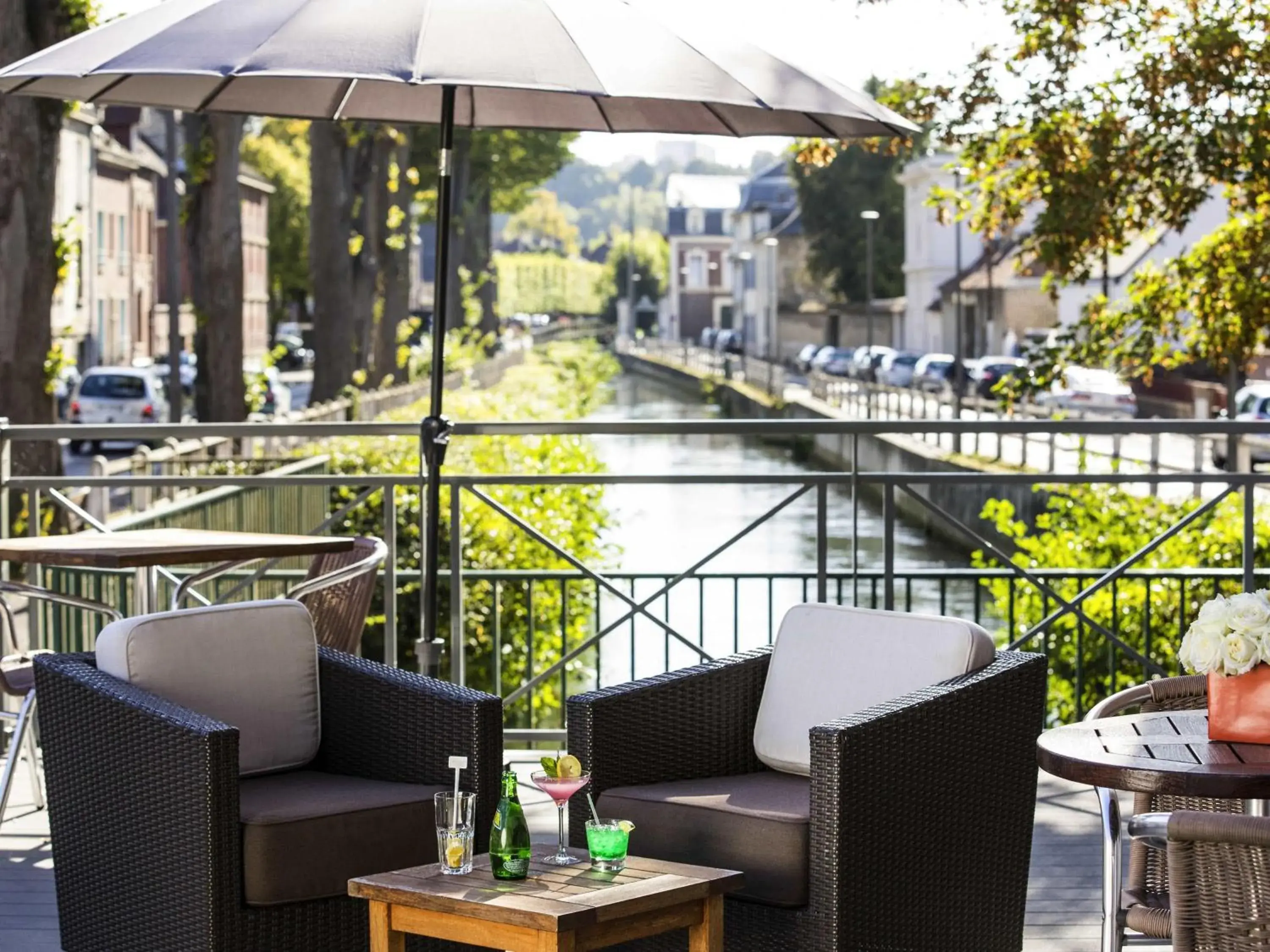 Property building in Mercure Beauvais Centre Cathédrale Property building in Mercure Beauvais Centre Cathédrale