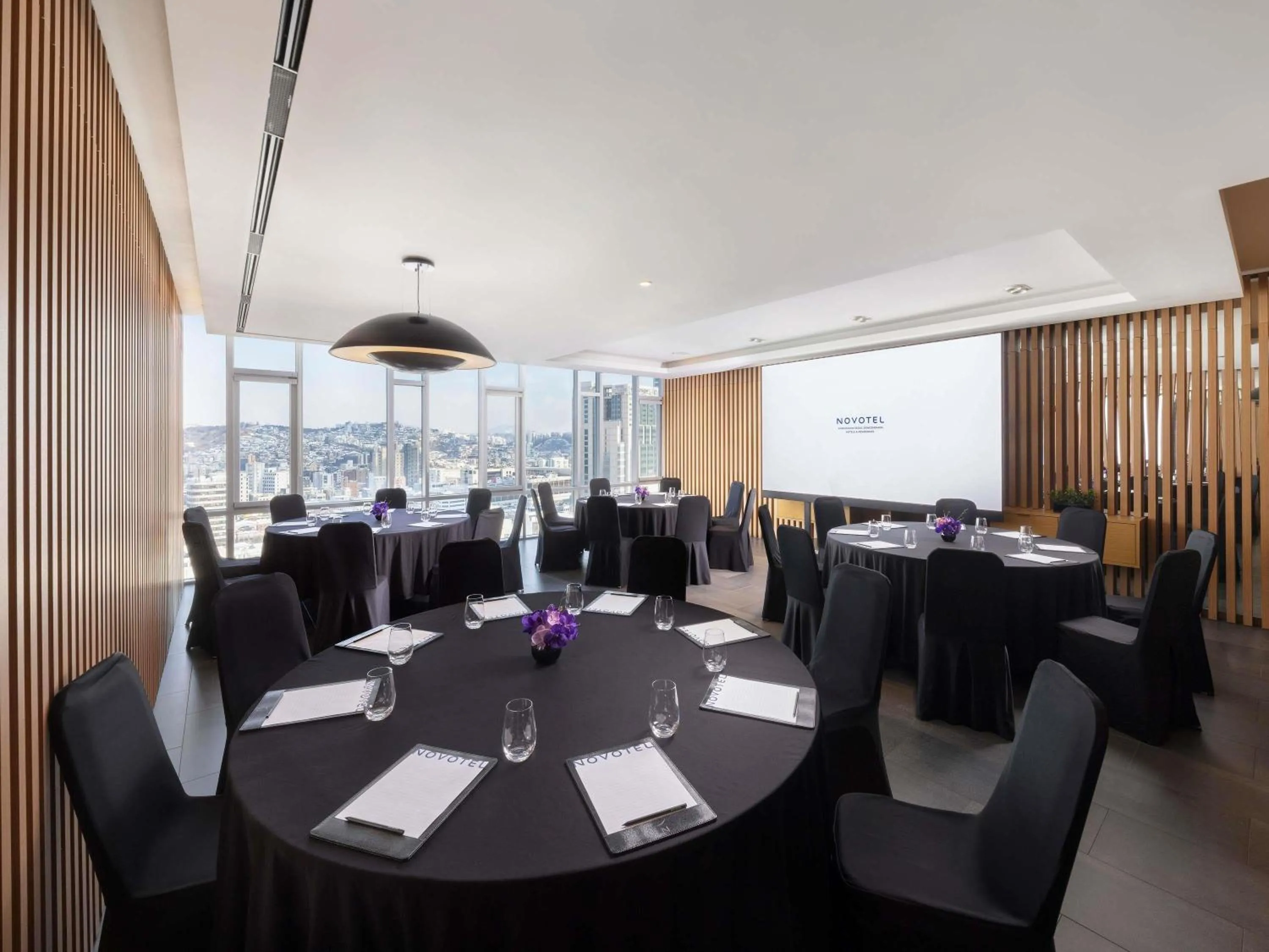 Meeting/conference room in Novotel Ambassador Seoul Dongdaemun Hotels & Residences