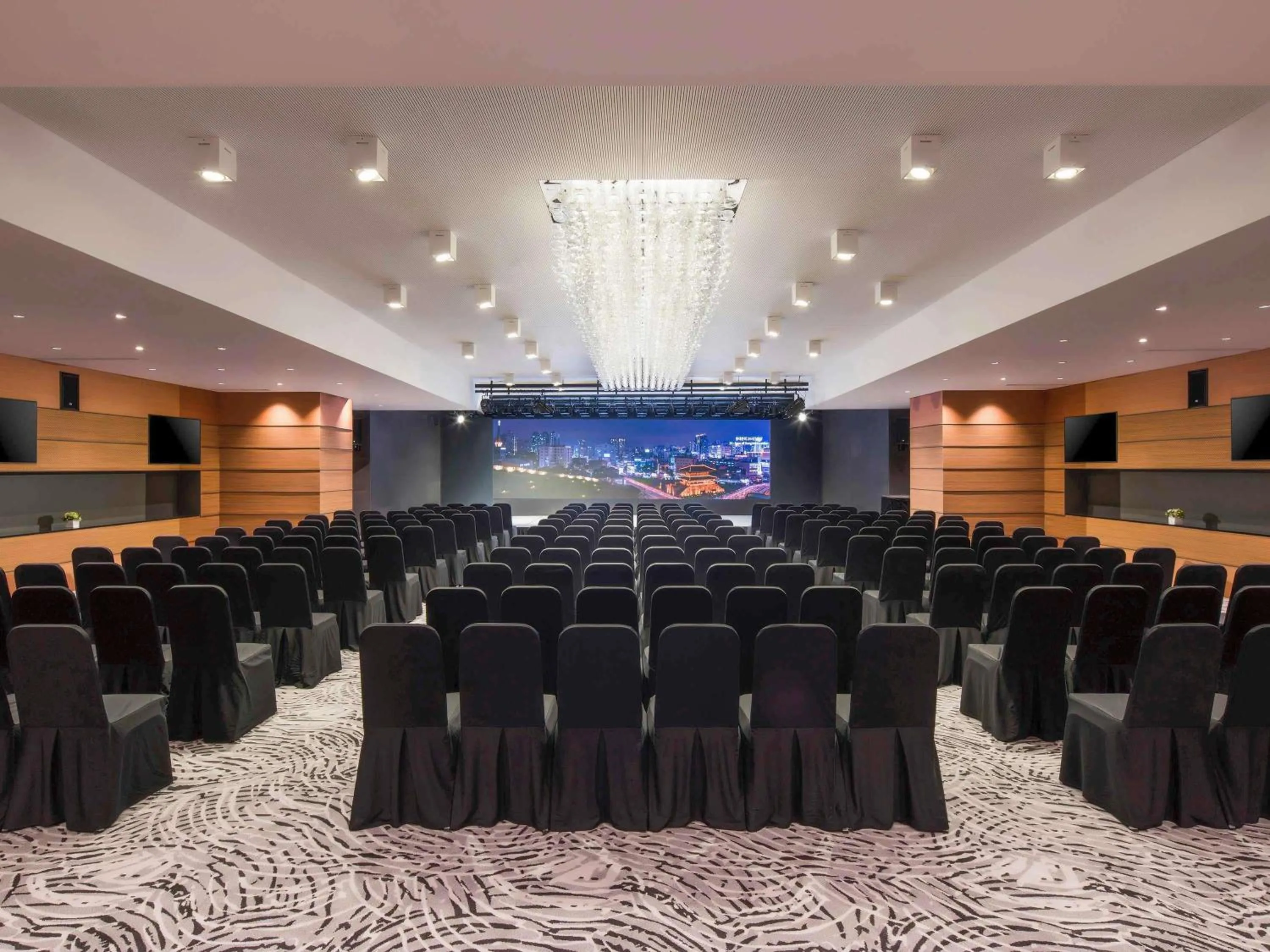 Meeting/conference room in Novotel Ambassador Seoul Dongdaemun Hotels & Residences