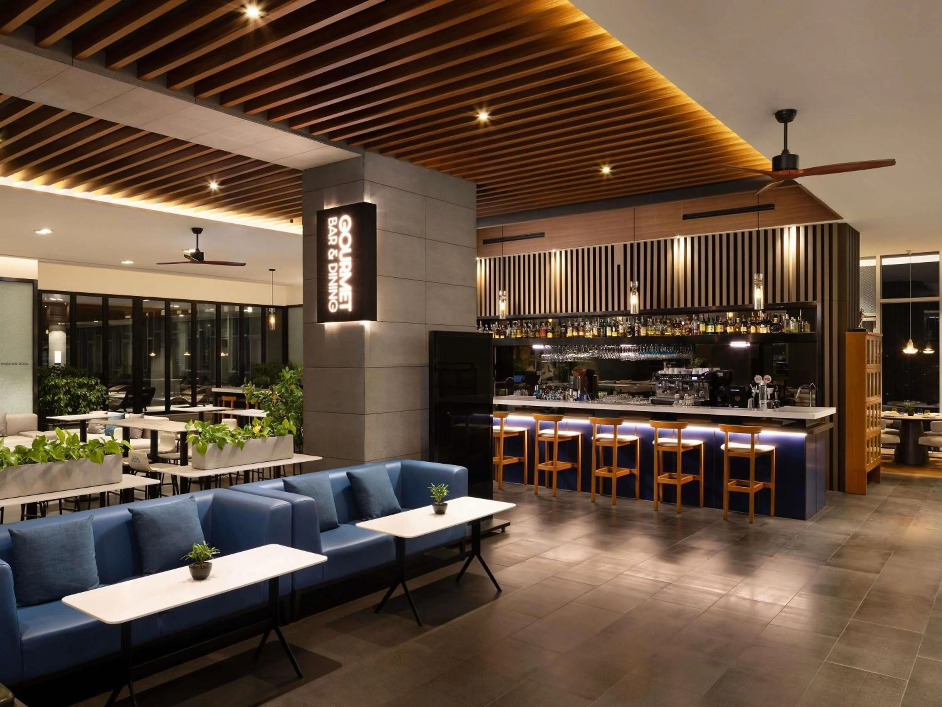Lounge or bar in Novotel Ambassador Seoul Dongdaemun Hotels & Residences