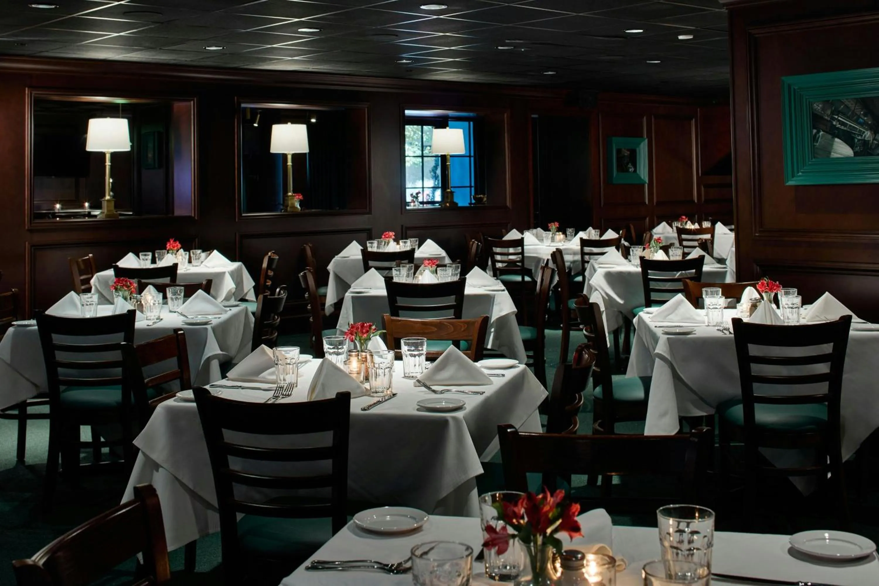 Restaurant/places to eat in AC Hotel Nashville Downtown