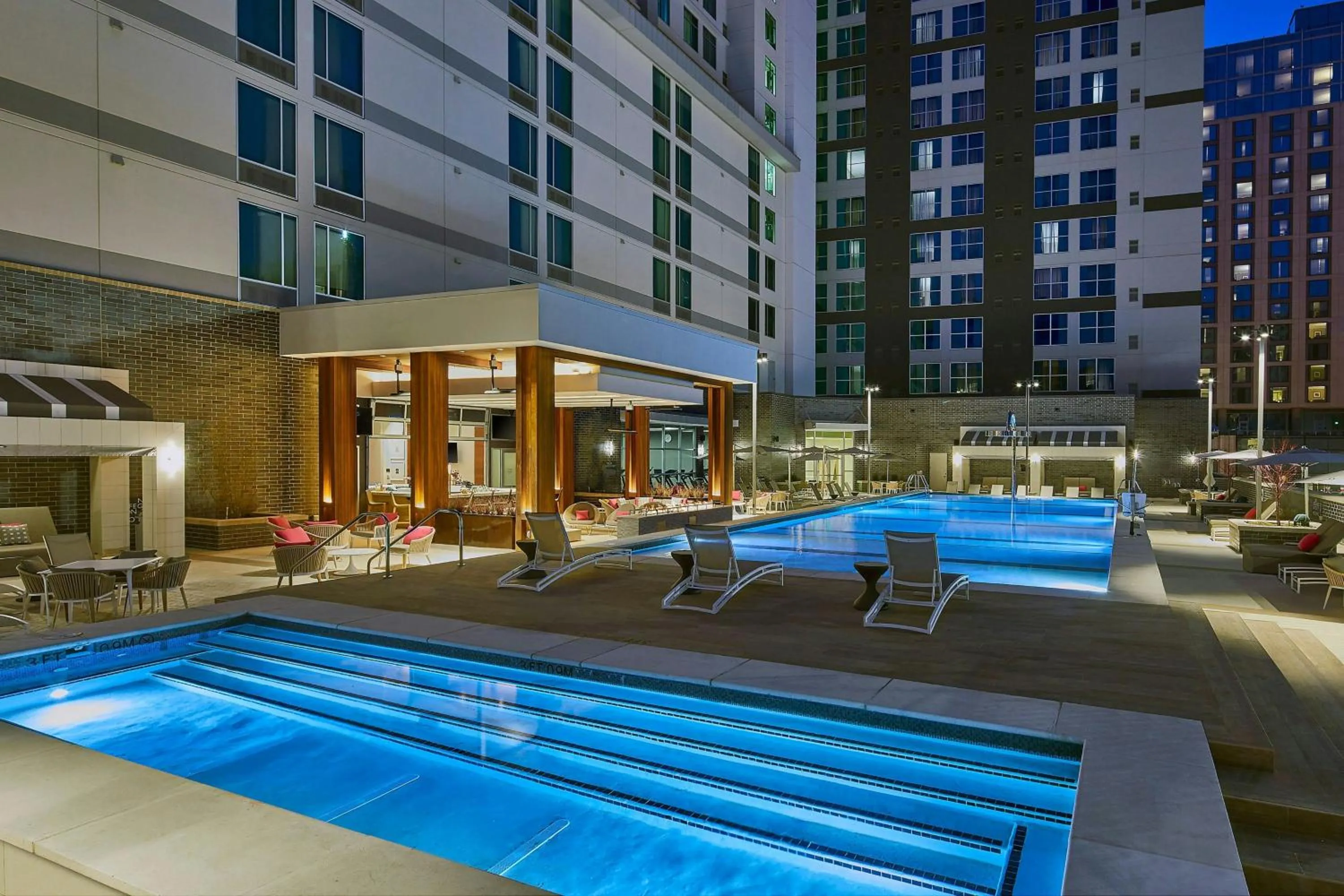Swimming pool in AC Hotel Nashville Downtown