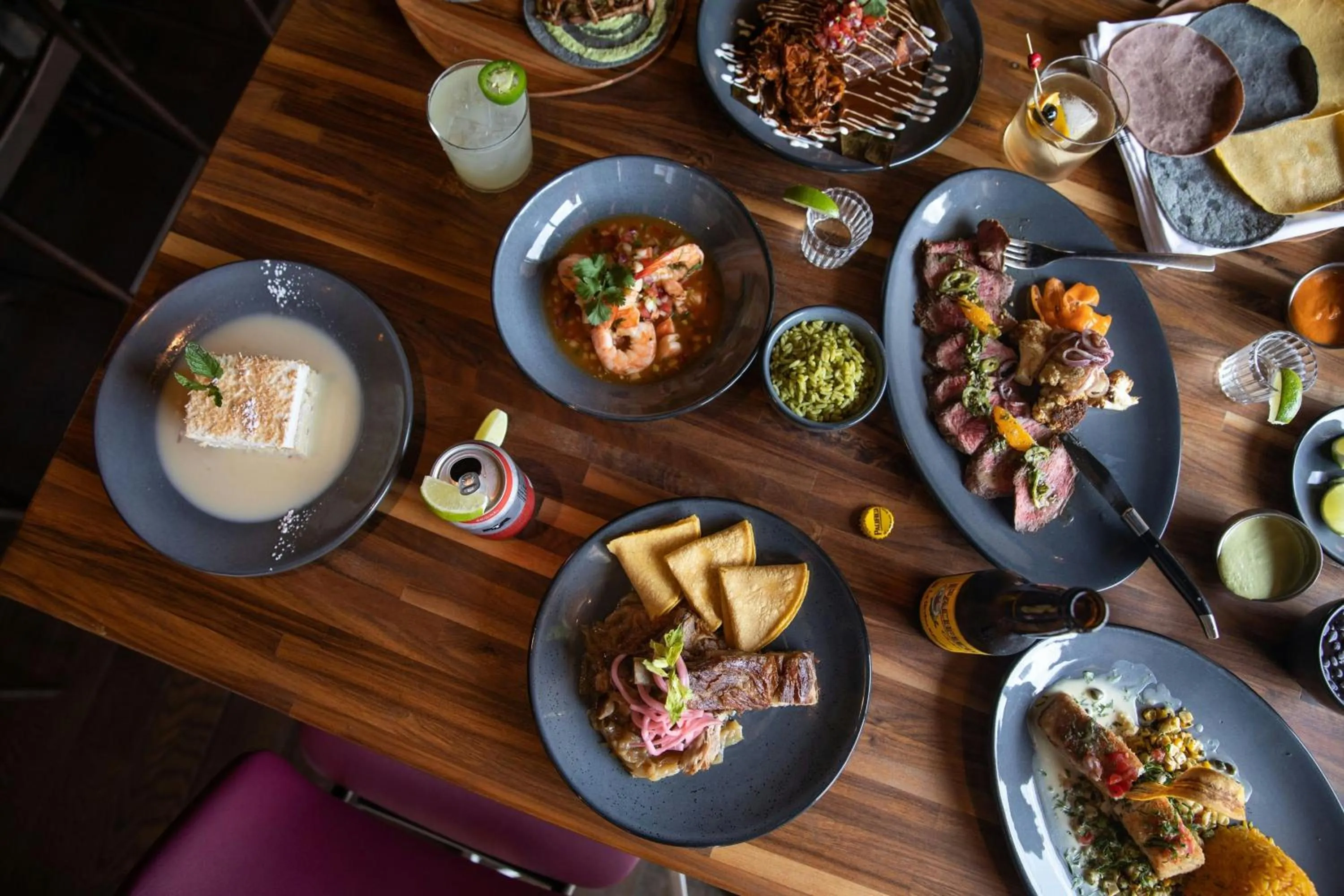 Restaurant/places to eat in AC Hotel Nashville Downtown