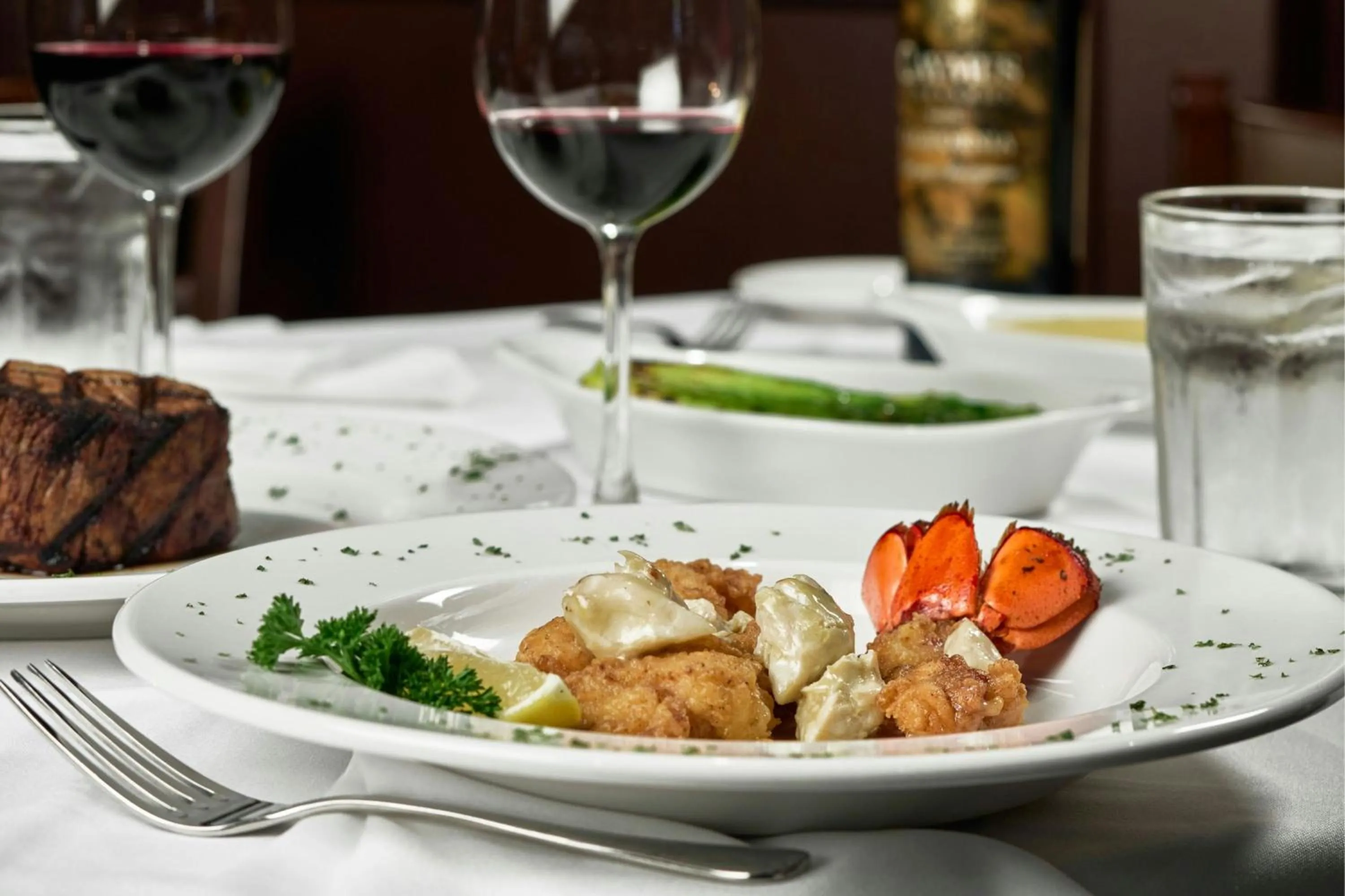 Restaurant/places to eat in SpringHill Suites by Marriott Nashville Downtown/Convention Center