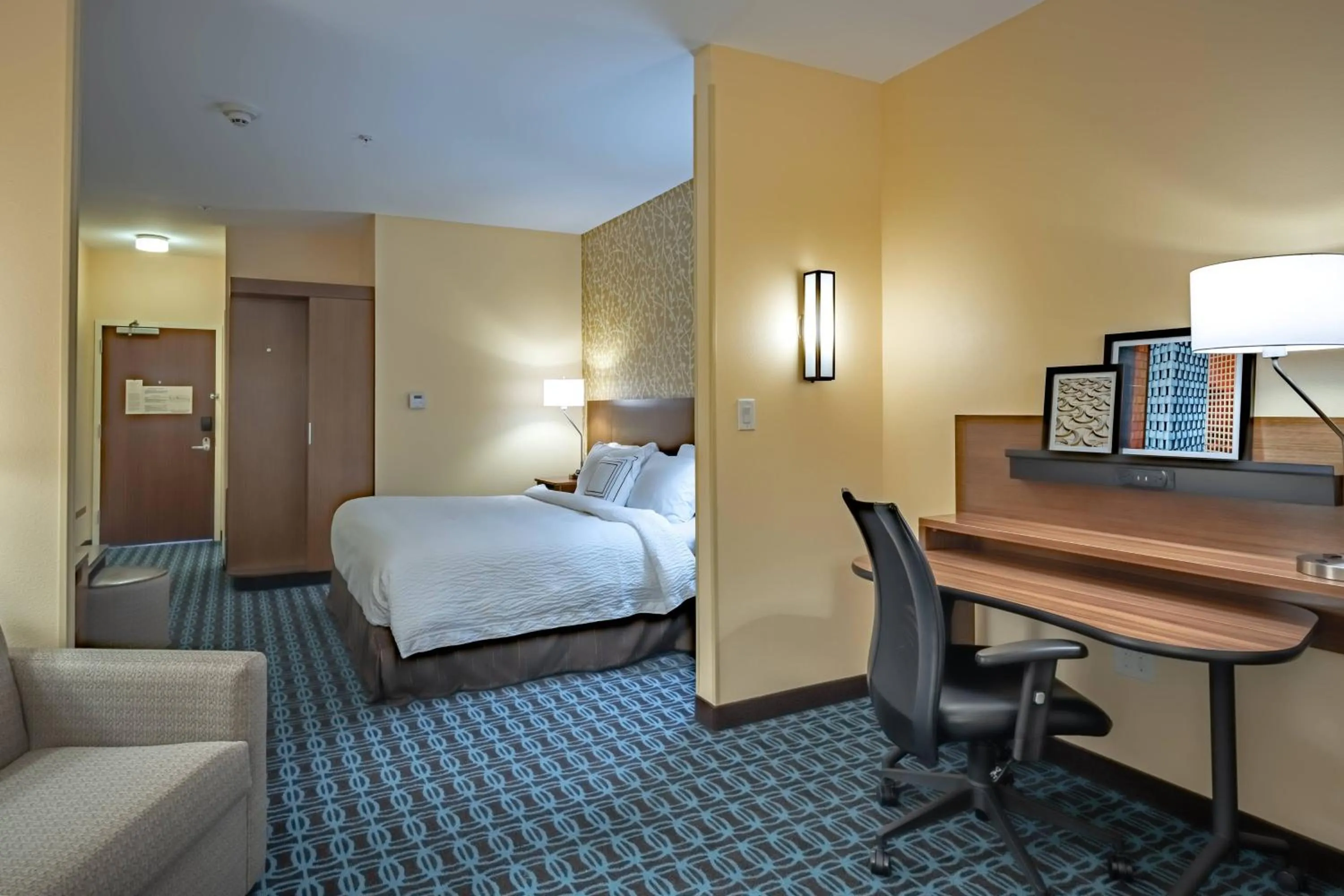 Bedroom, Bed in Fairfield Inn & Suites by Marriott Terrell