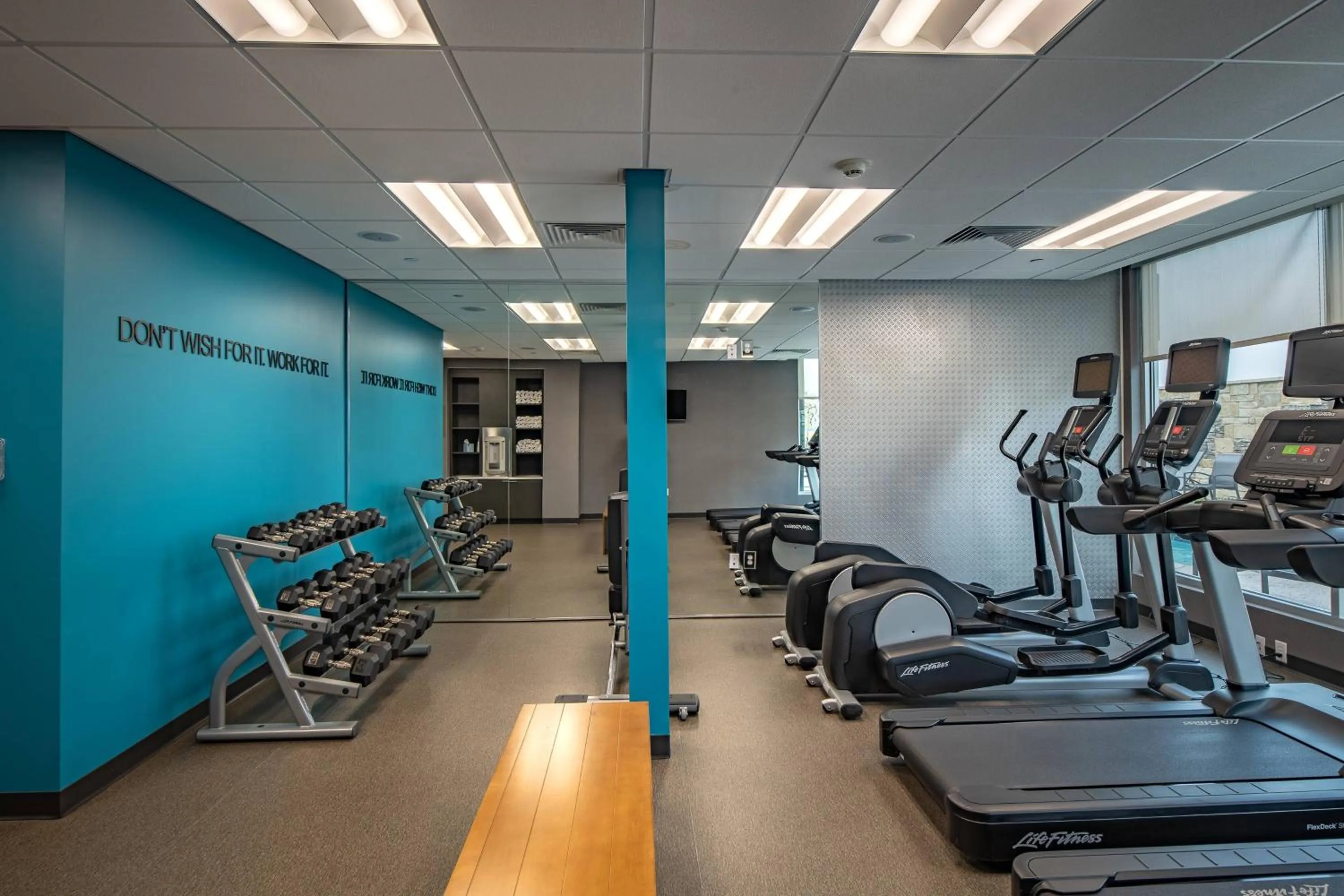 Fitness centre/facilities in Fairfield Inn & Suites by Marriott Terrell