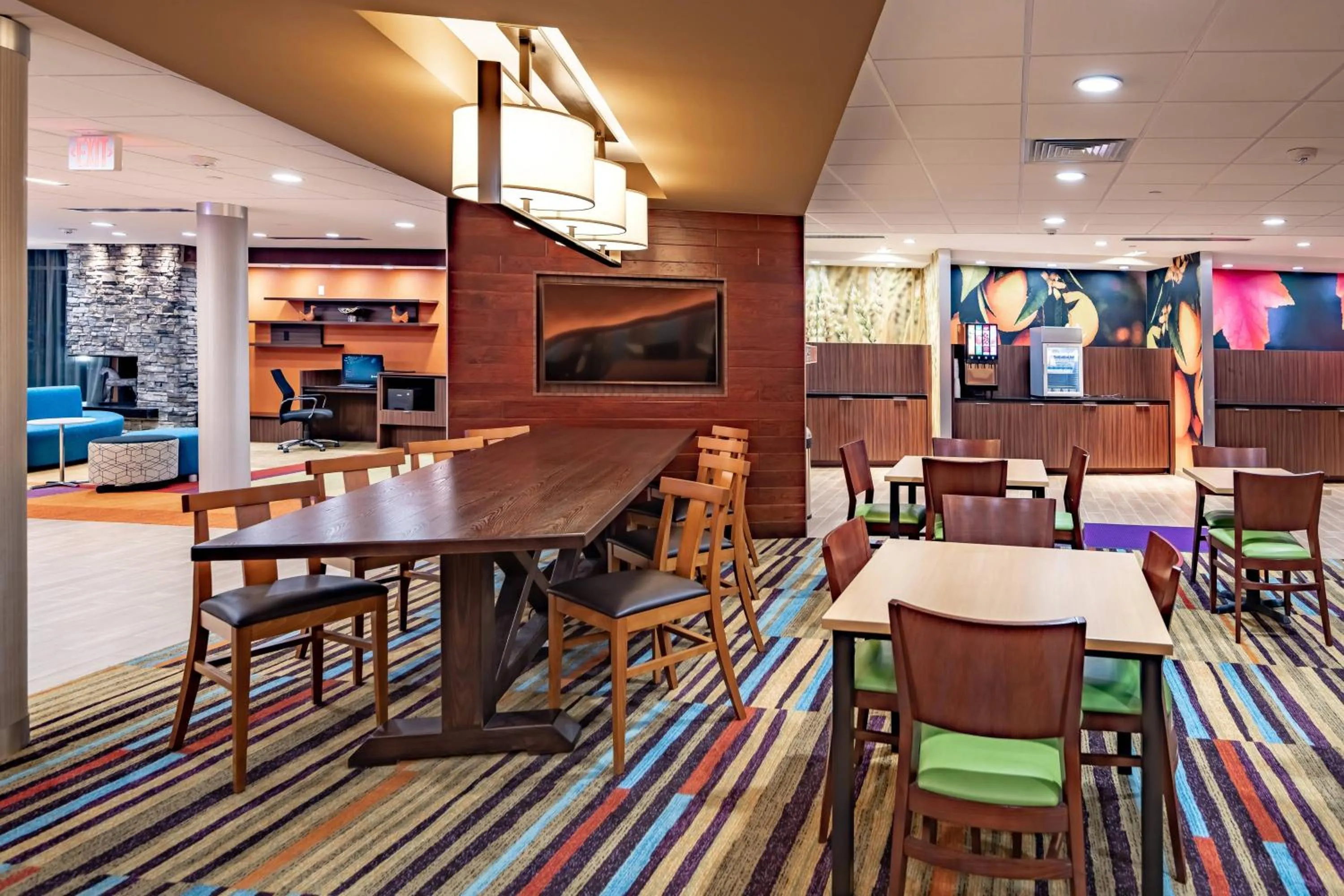 Restaurant/places to eat in Fairfield Inn & Suites by Marriott Terrell