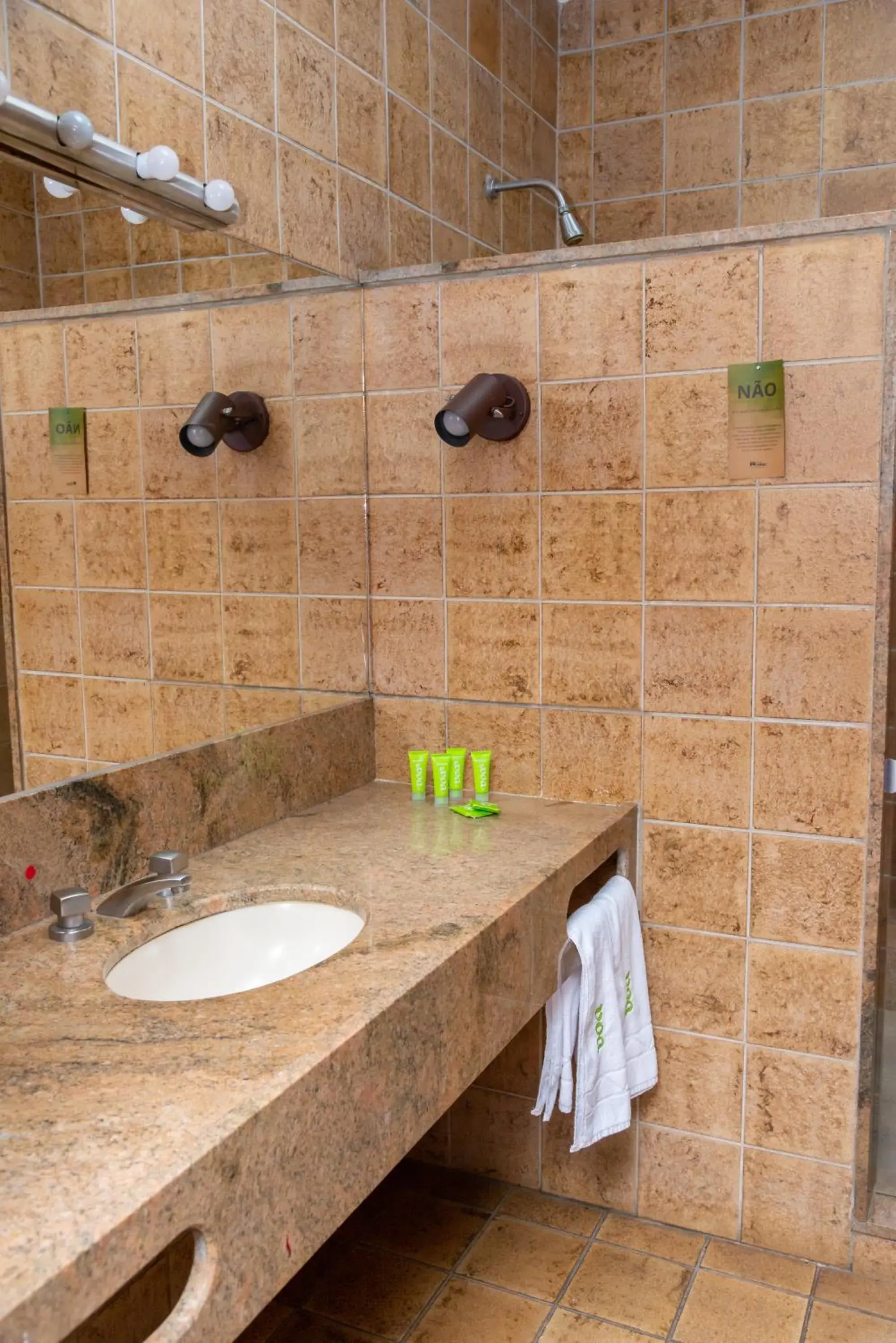 Bathroom in VOA Hotel União Bathroom in VOA Hotel União