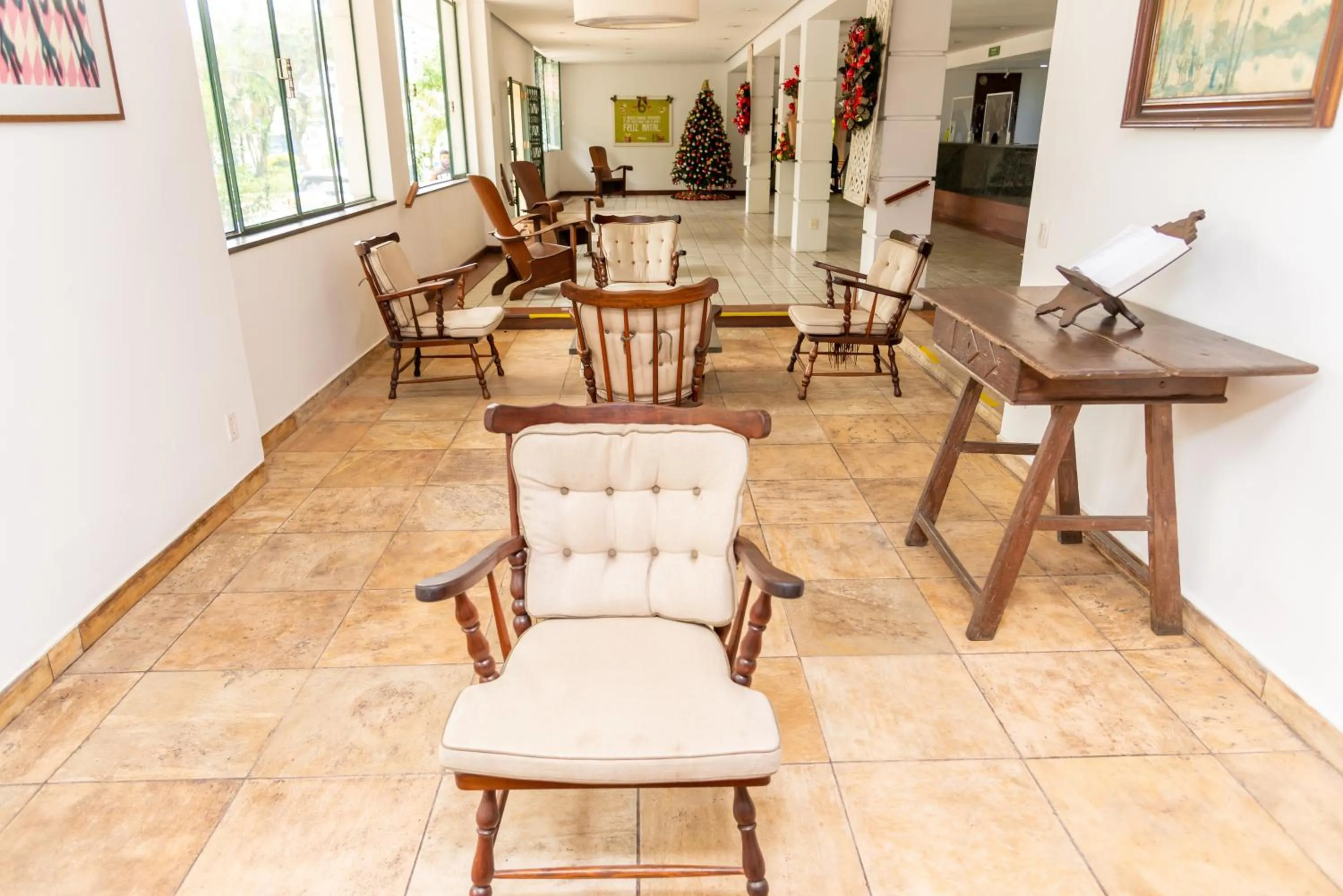 Lobby or reception in VOA Hotel União