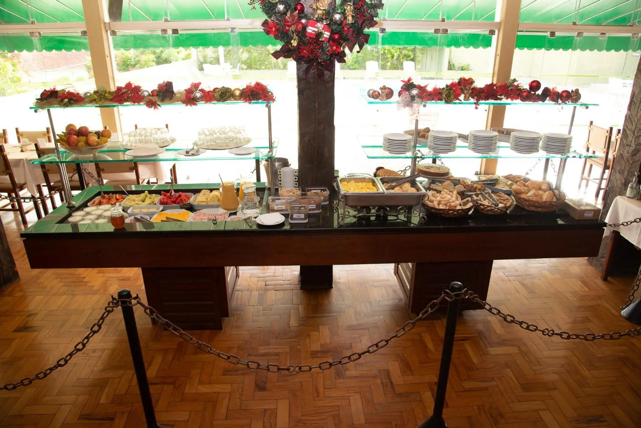 Breakfast in VOA Hotel União