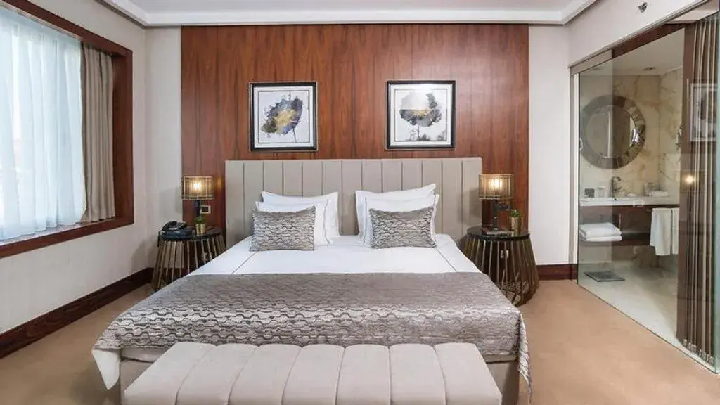 Photo of the whole room, Bed in Vogue Hotel Supreme Istanbul Photo of the whole room, Bed in Vogue Hotel Supreme Istanbul