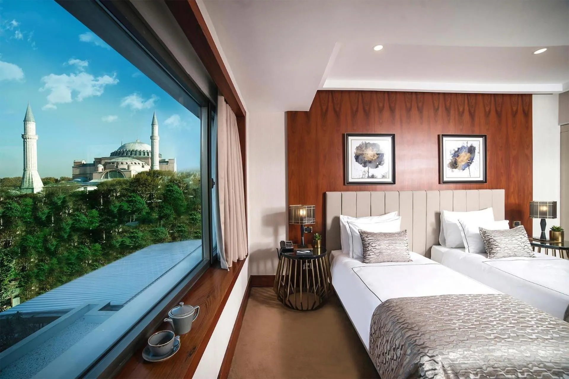 Photo of the whole room, Bed in Vogue Hotel Supreme Istanbul