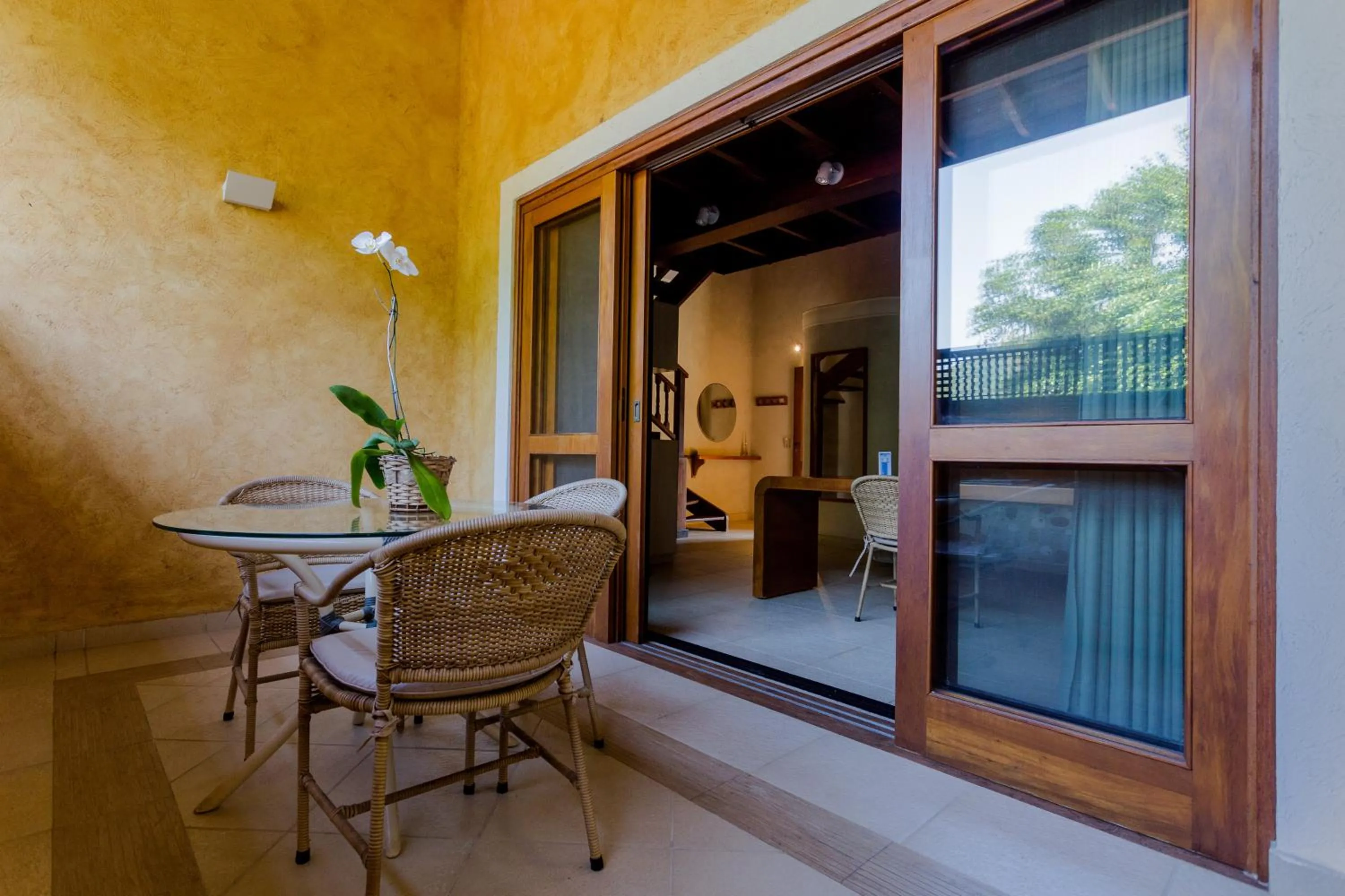 Balcony/Terrace in Beach Hotel Cambury