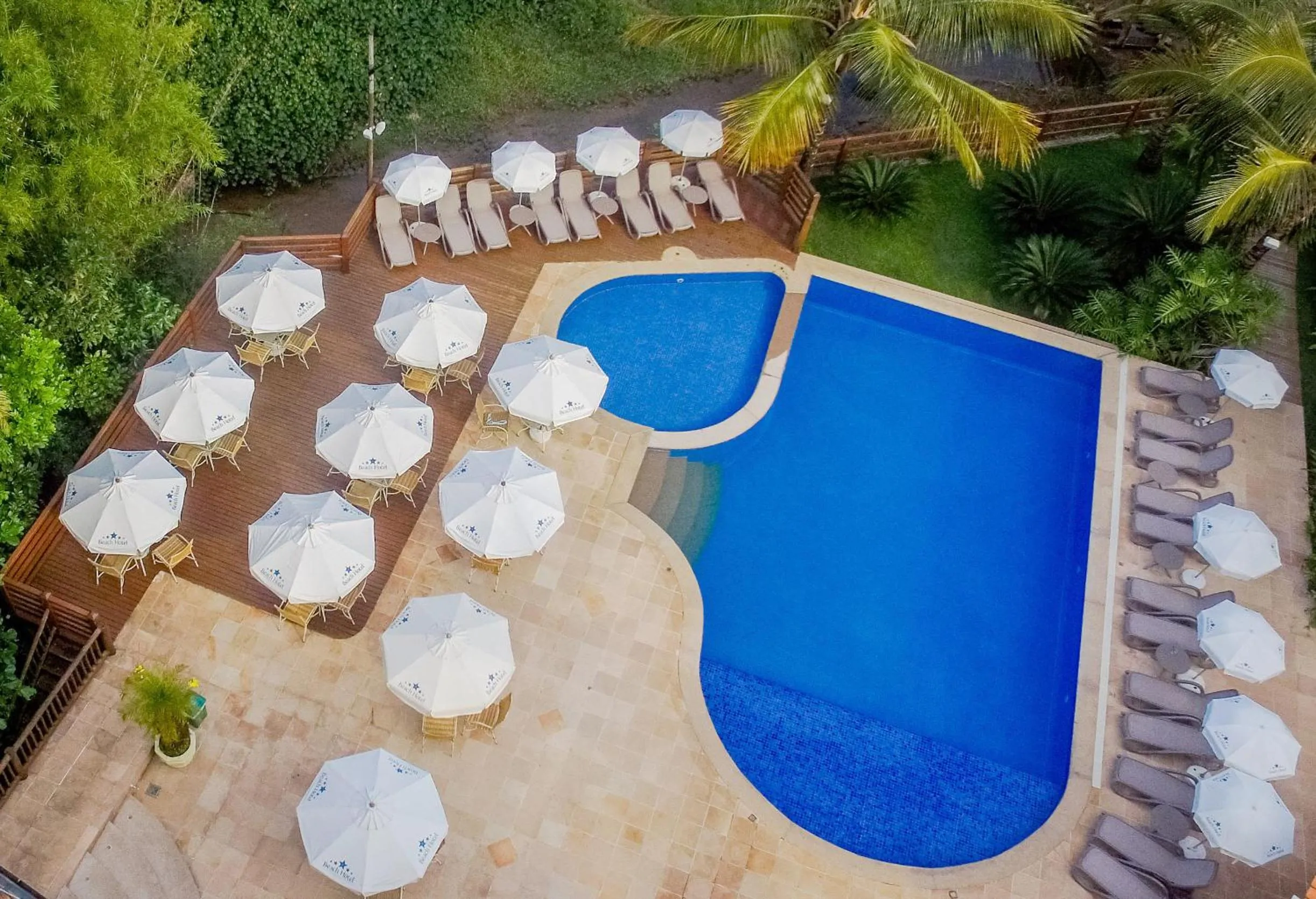 Swimming pool in Beach Hotel Cambury