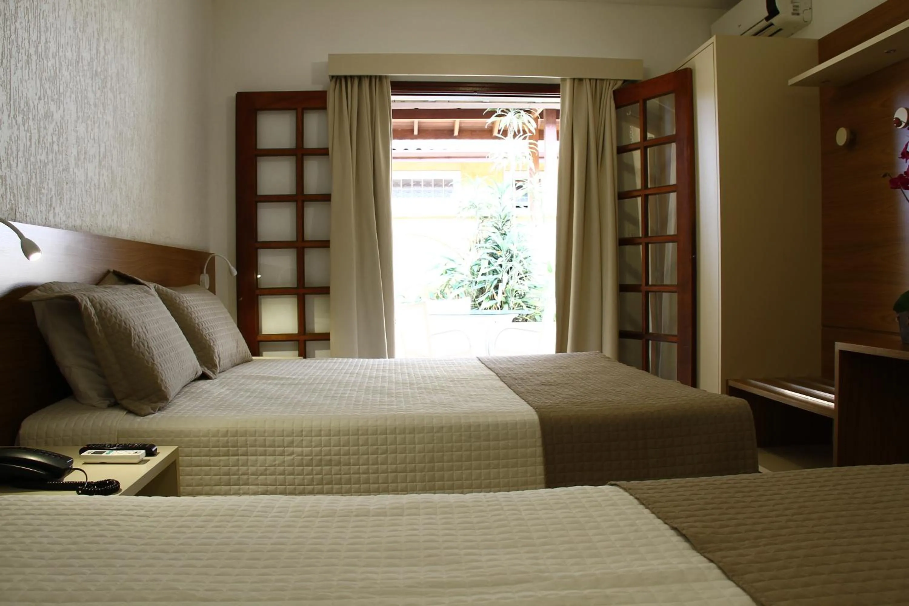 Bed in Beach Hotel Cambury