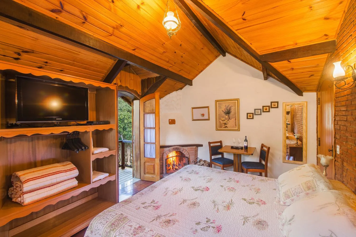 Bedroom, Bed in Estalagem Spiller