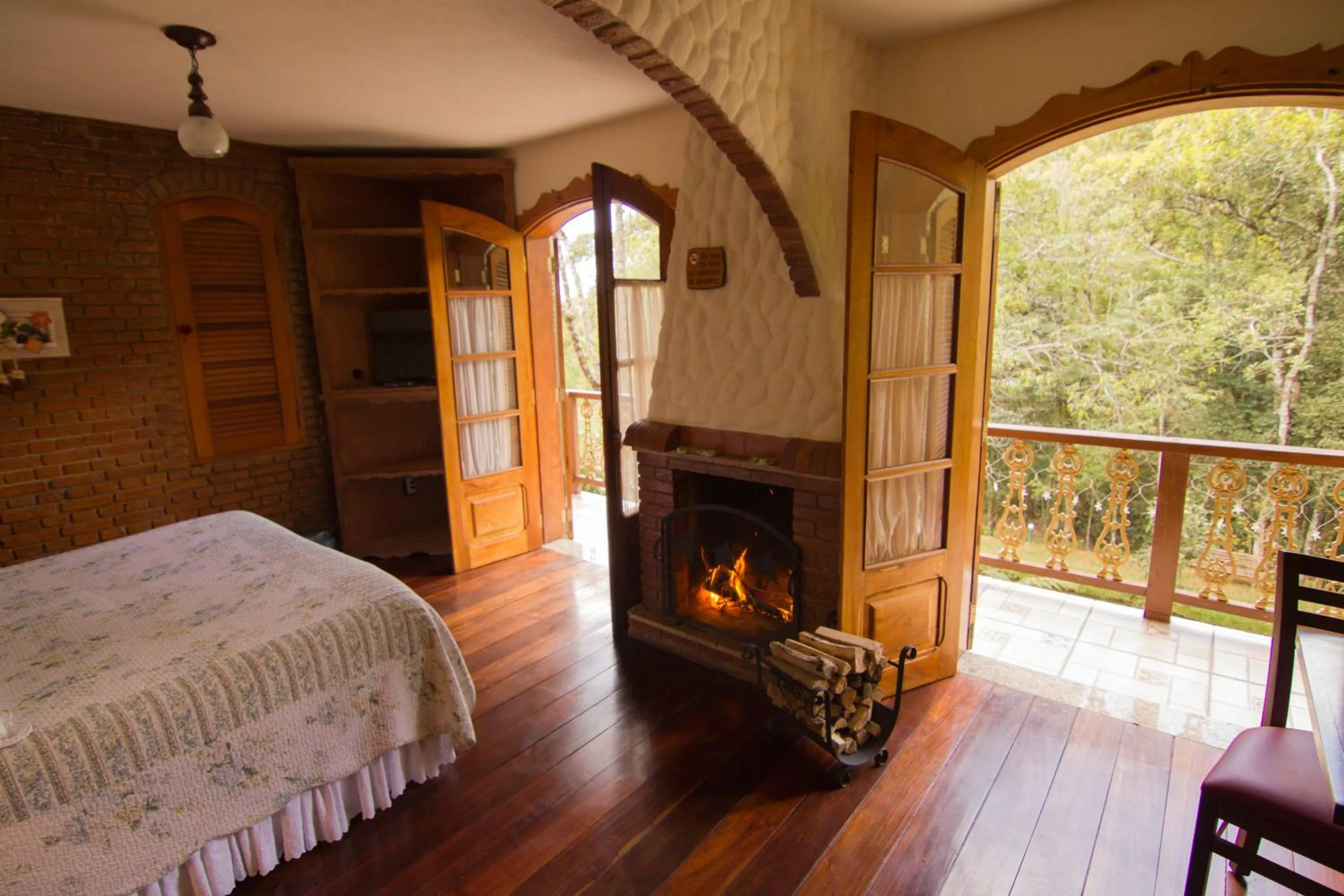 Photo of the whole room, Bed in Estalagem Spiller