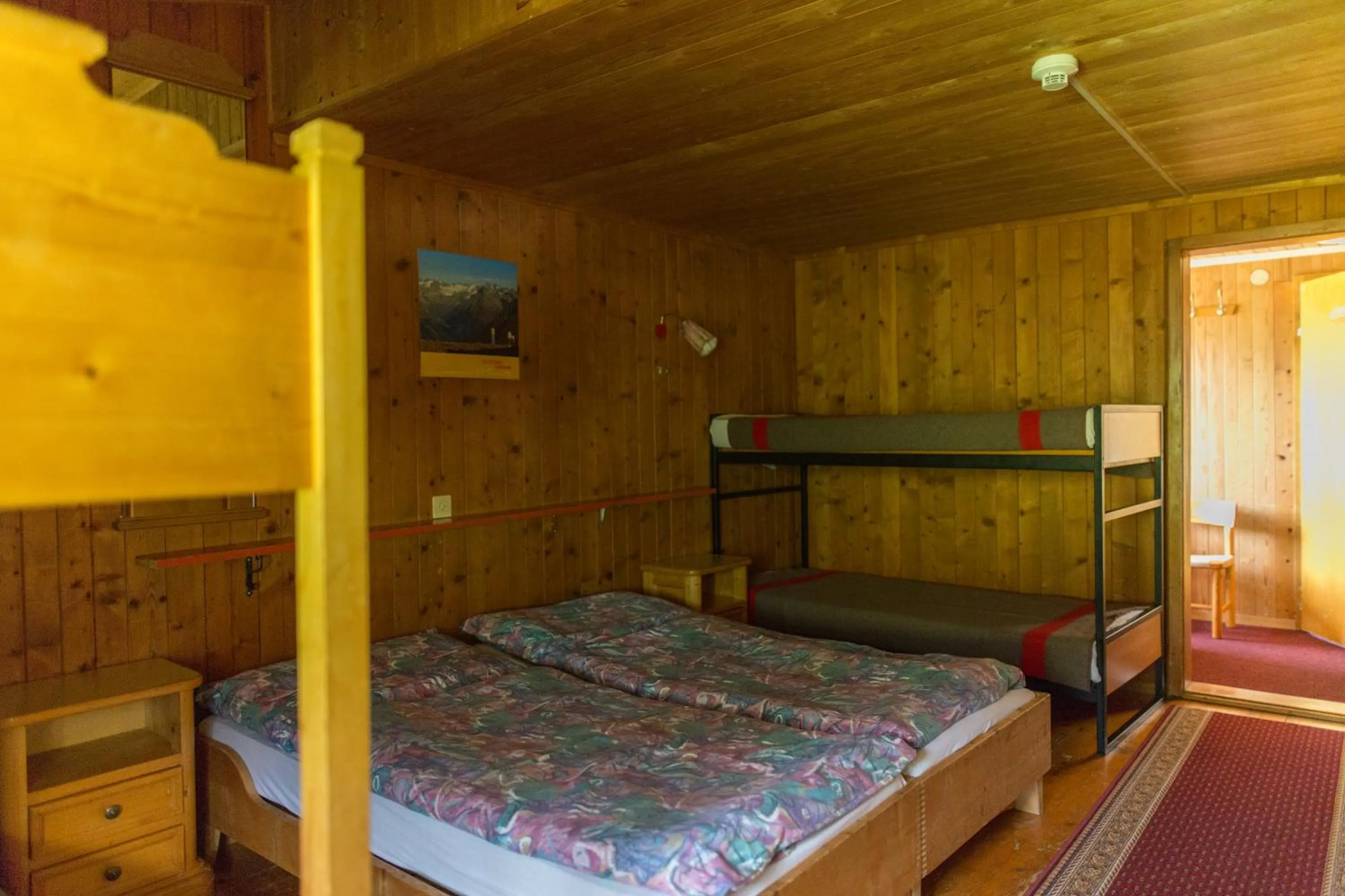 Bed in Chesa Selfranga