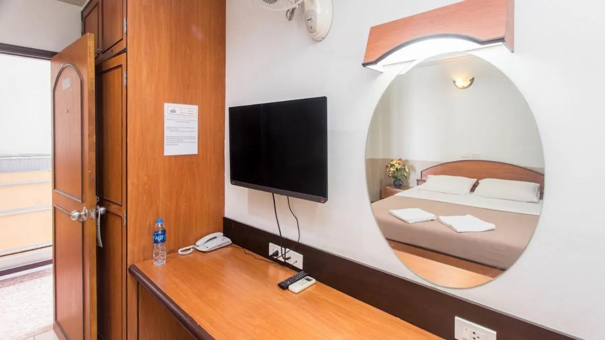 Bed in DJ House ดีเจ เฮ้าท์ป่าตอง