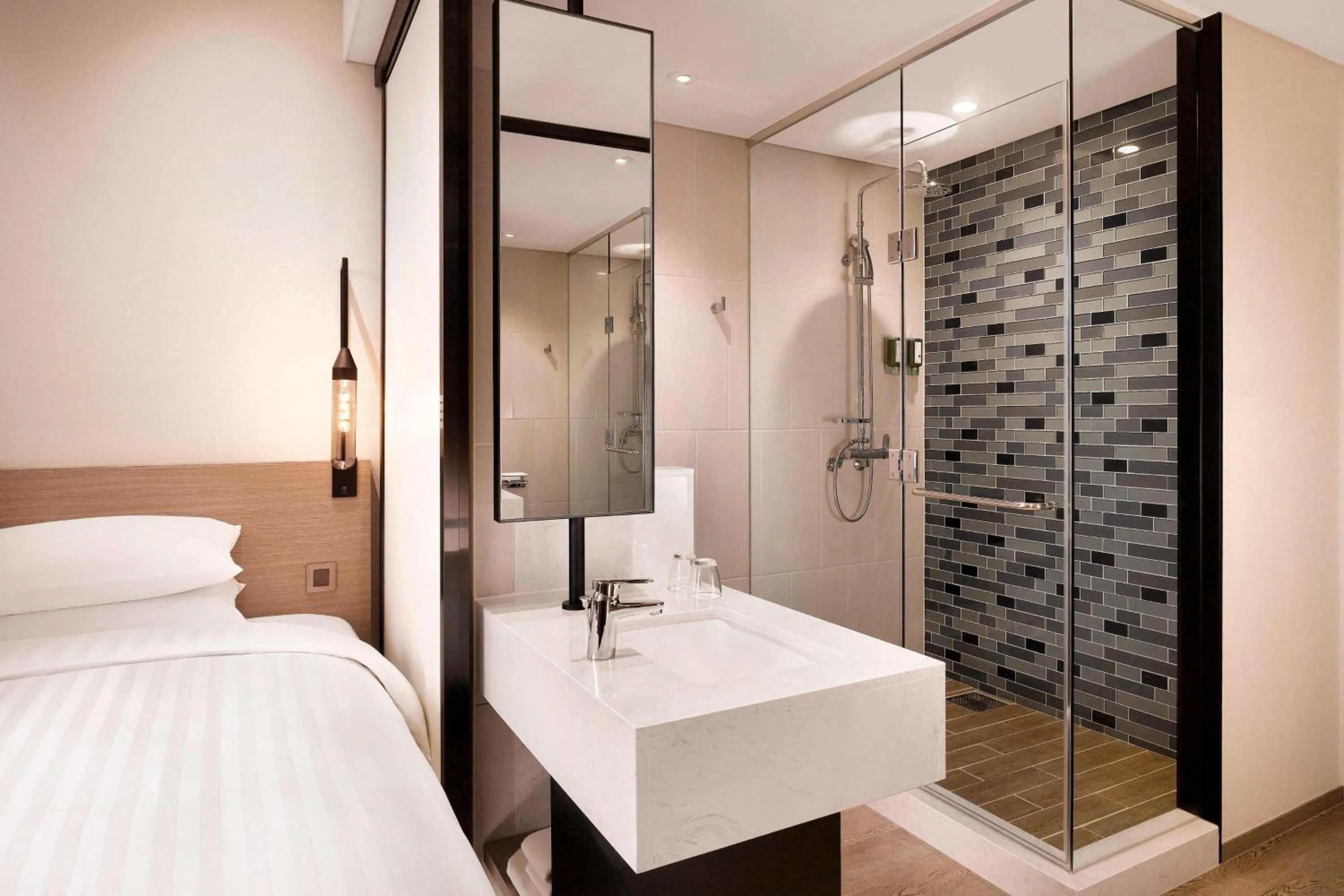 Bathroom, Bed in Fairfield by Marriott Seoul