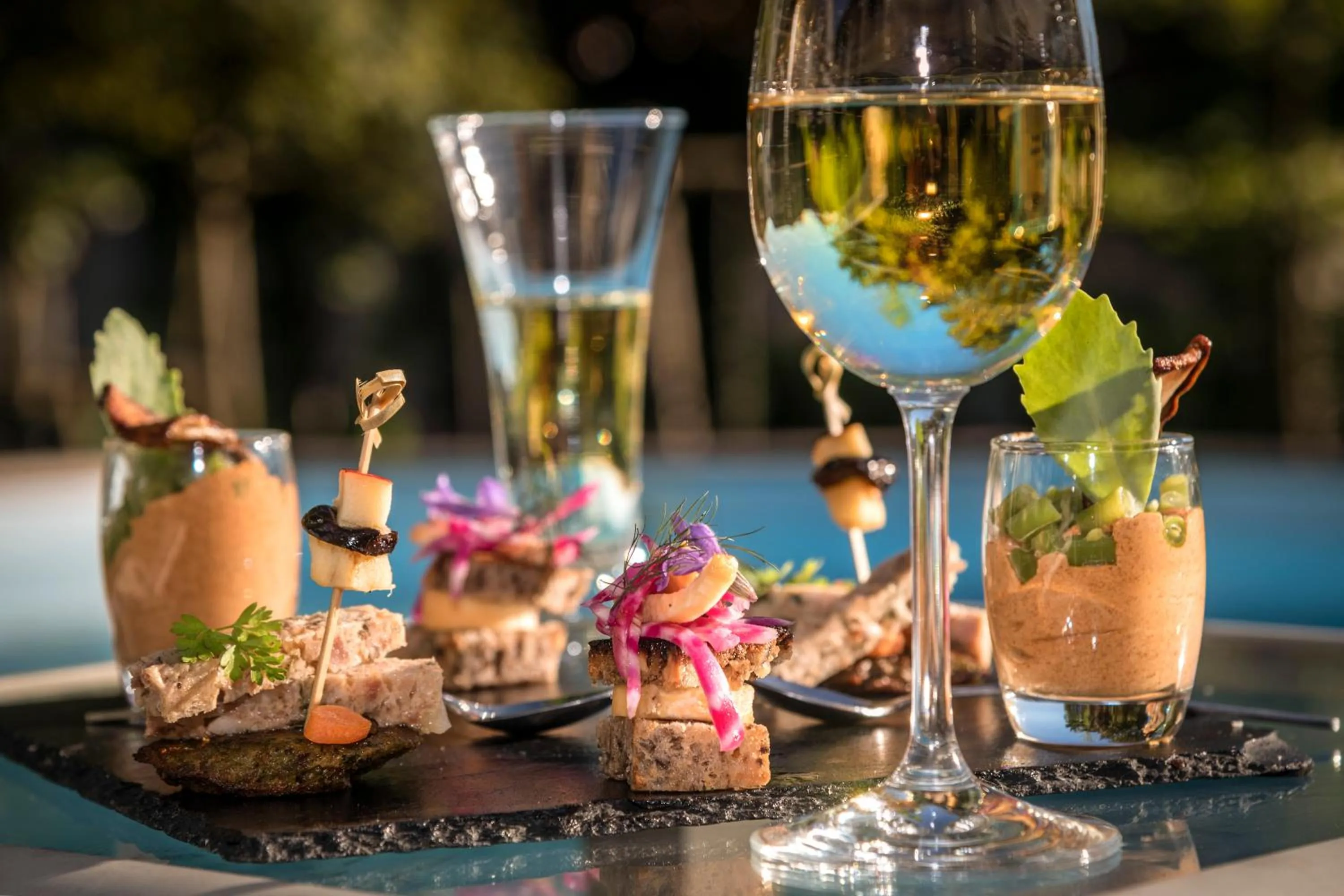 Alcoholic drinks in Logis Hôtel Restaurant Gilles Moreau Laguiole