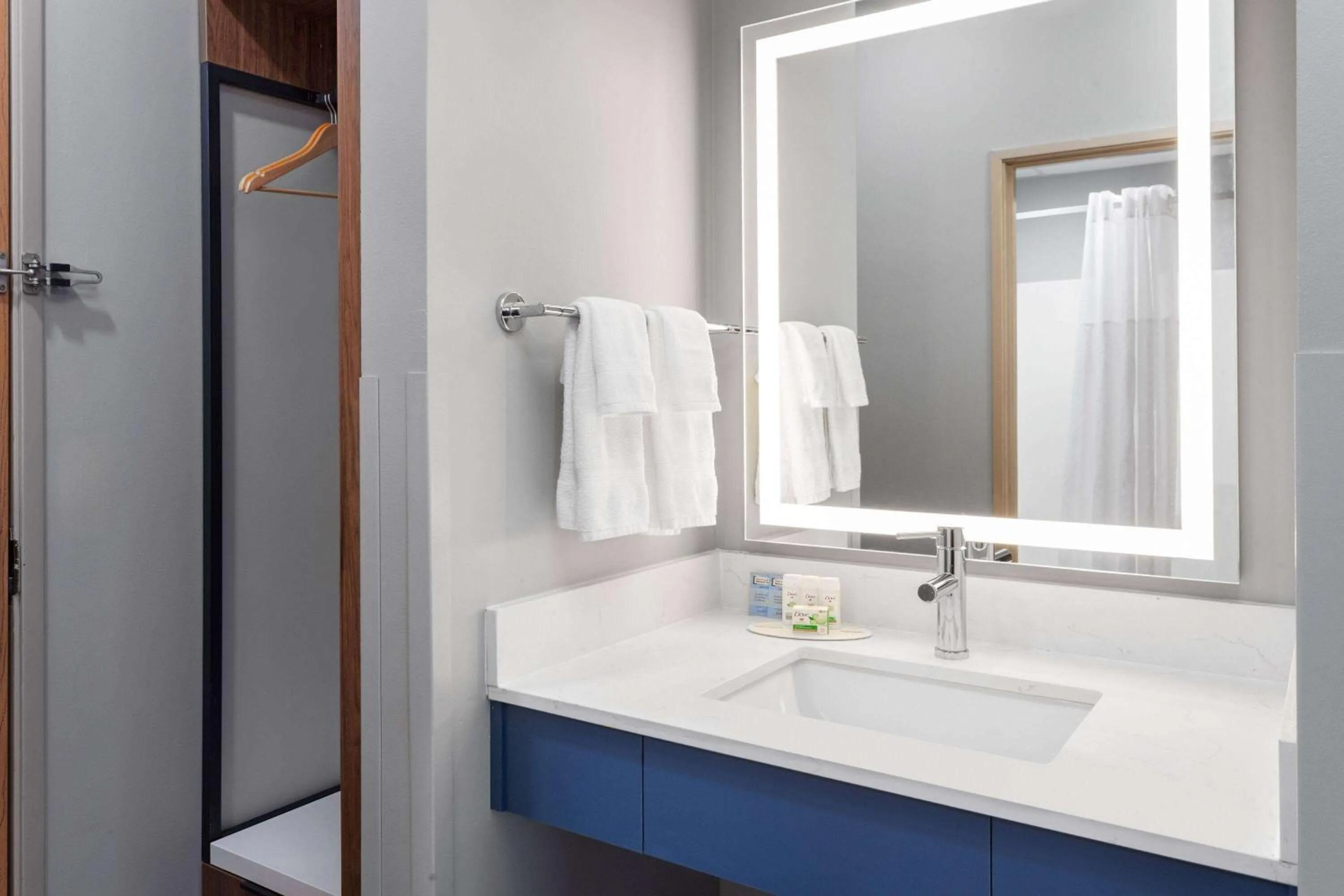 Bathroom in AmericInn by Wyndham Eagle River Downtown