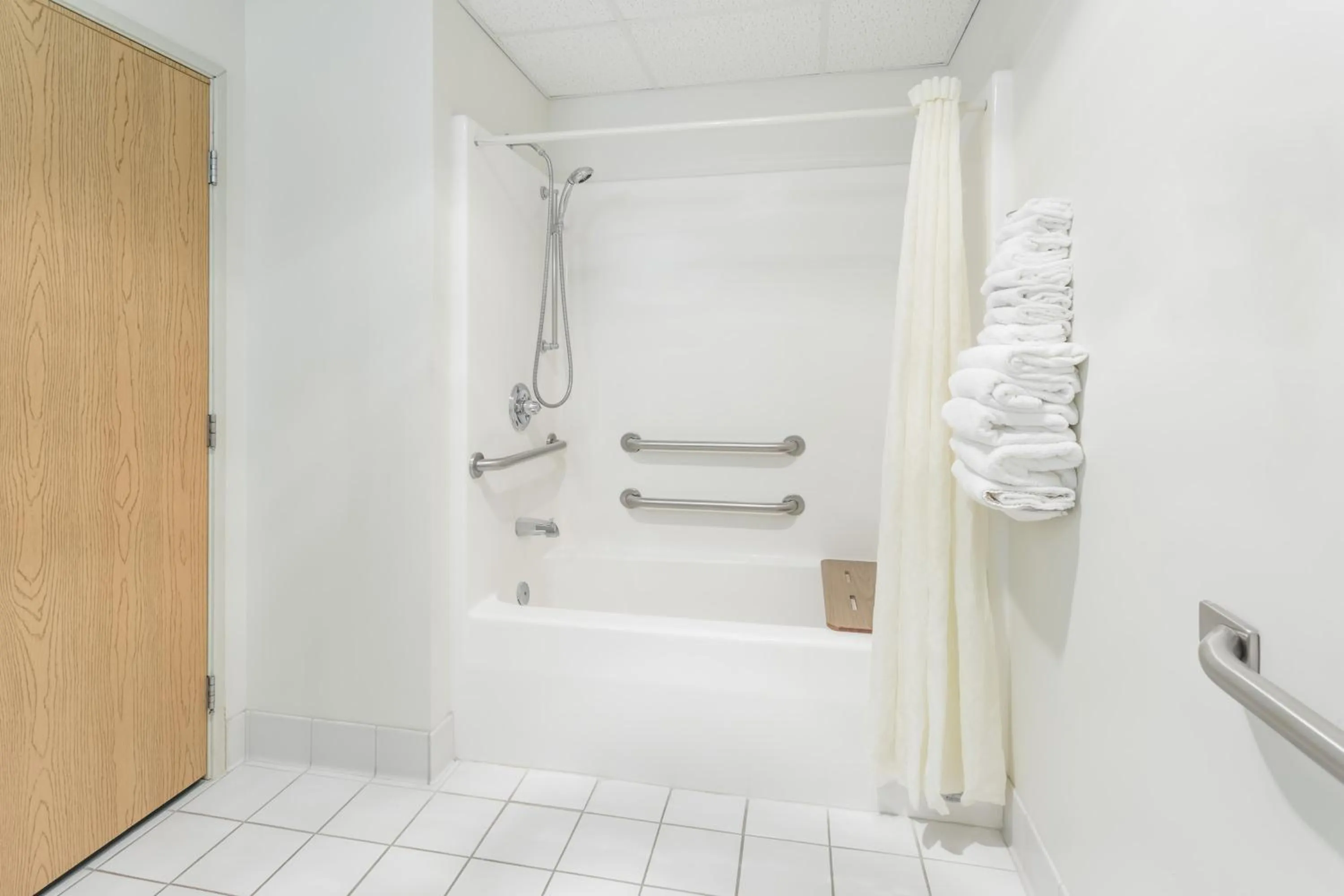 Bathroom in AmericInn by Wyndham Eagle River Downtown