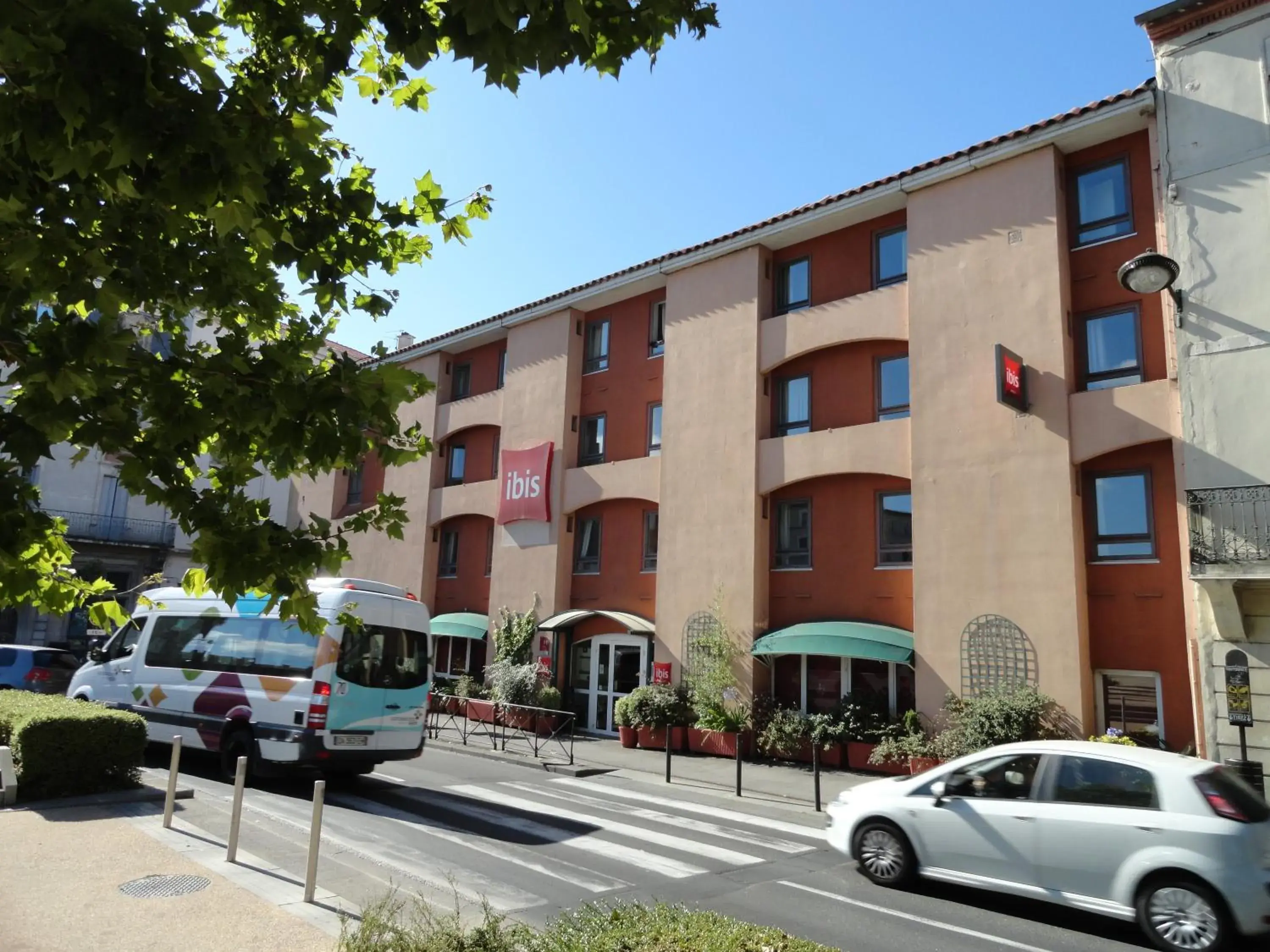 Property building in ibis Carcassonne Centre - La Cité Property building in ibis Carcassonne Centre - La Cité