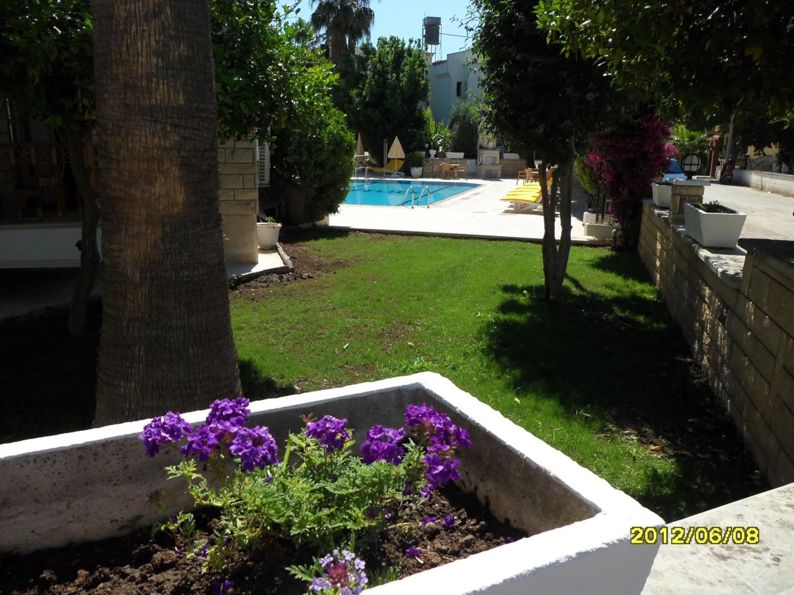 Garden in Felice Hotel