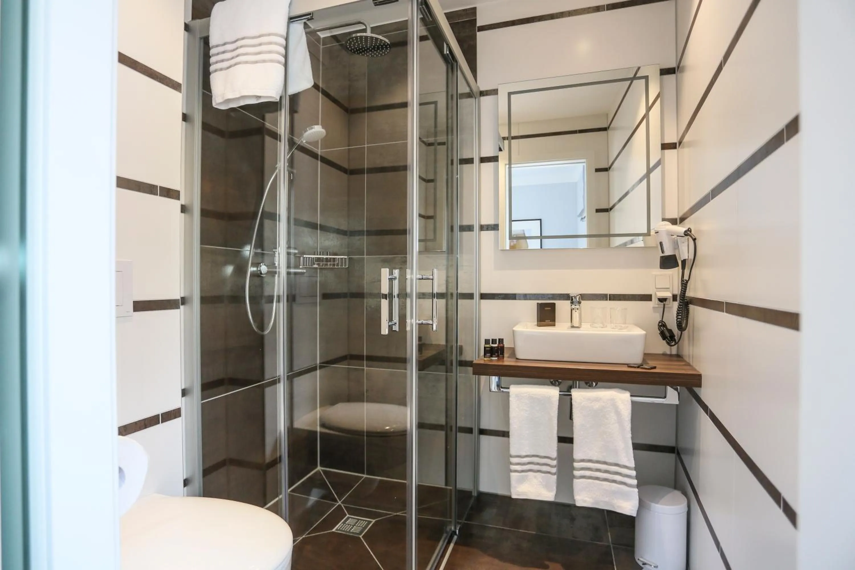 Bathroom in Hotel zur Schloss-Schmiede