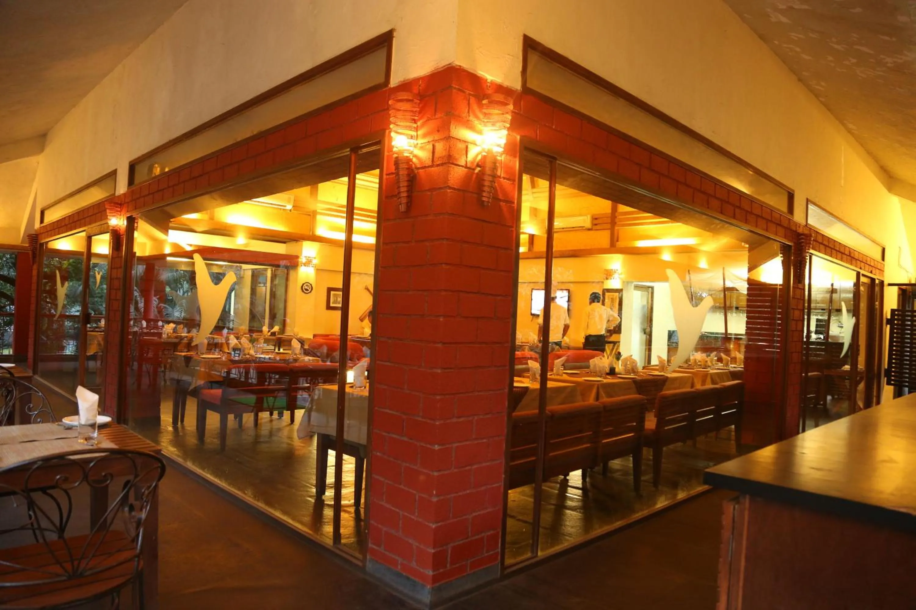 Restaurant/places to eat in Outpost@Alibaug